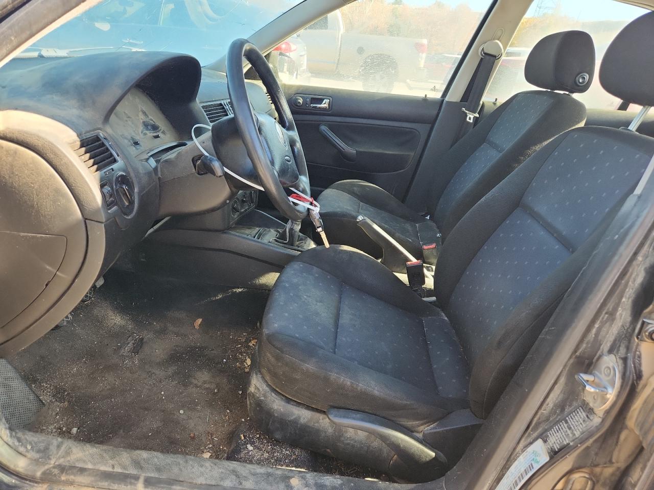 1999 Volkswagen Jetta Gl Черный vin: 3VWRA29M7XM013757