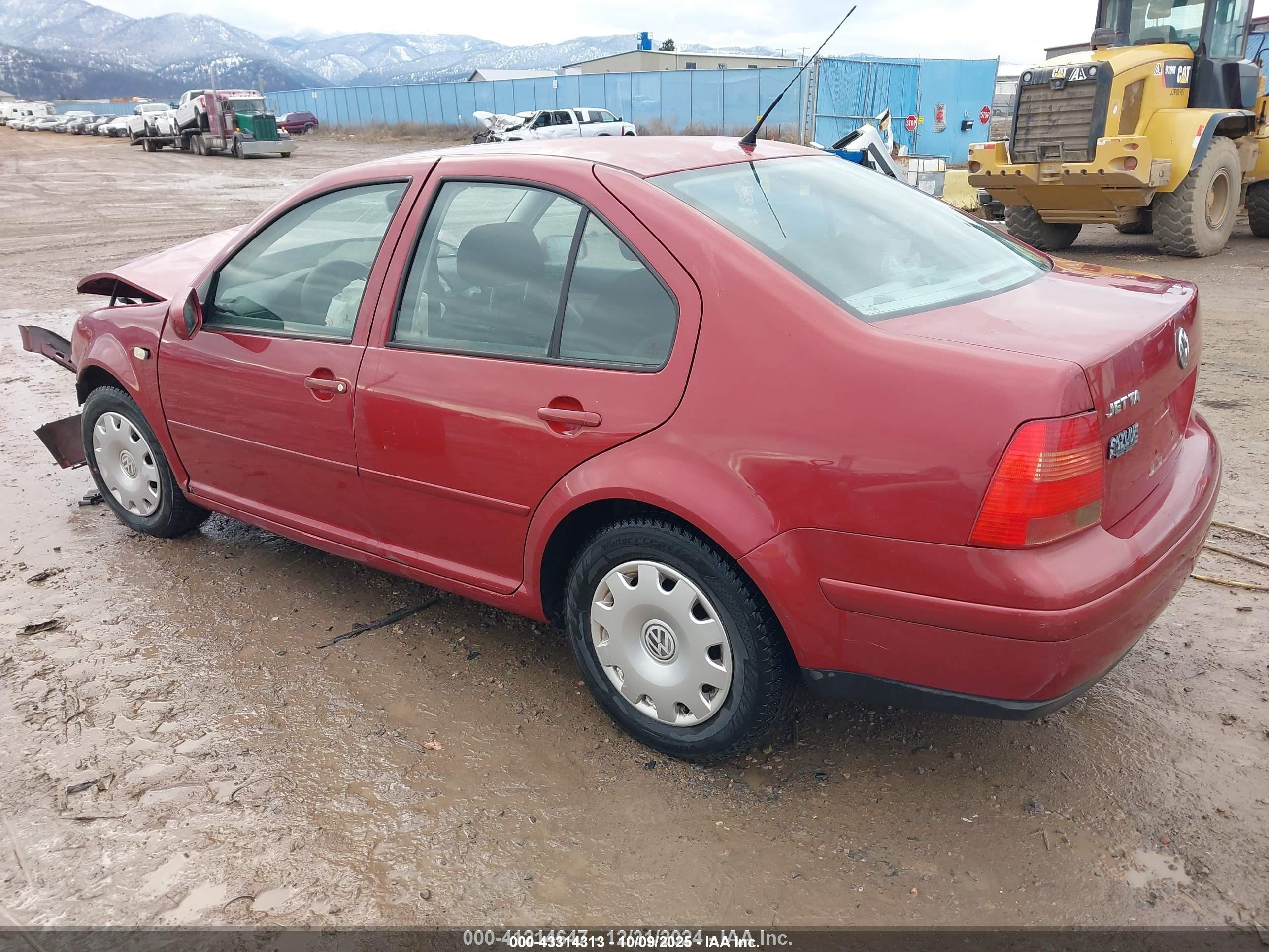 2000 Volkswagen Jetta Gl Красный vin: 3VWRA29MXYM086140