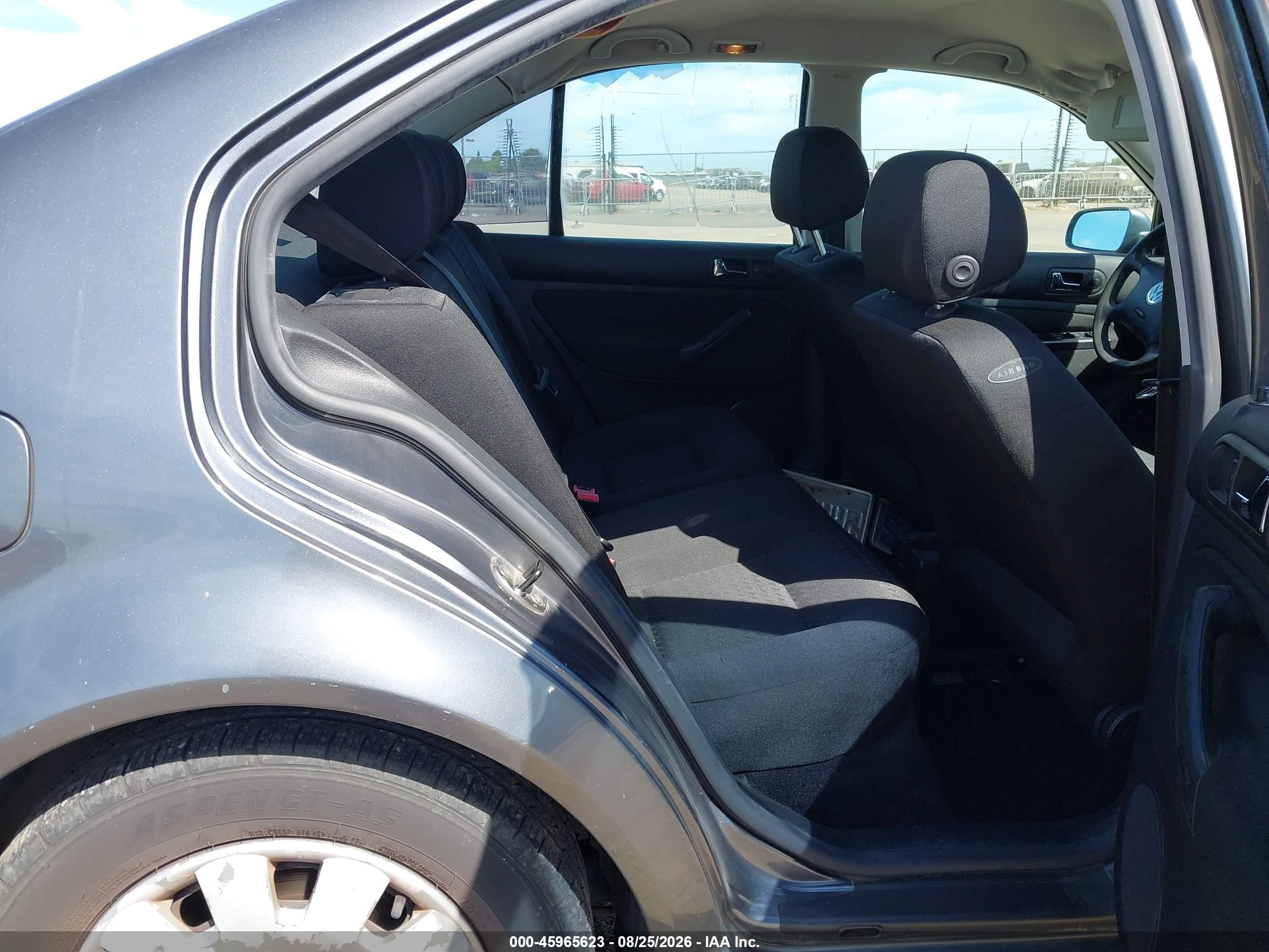 2004 Volkswagen Jetta Gl Blue vin: 3VWRA69M74M095847