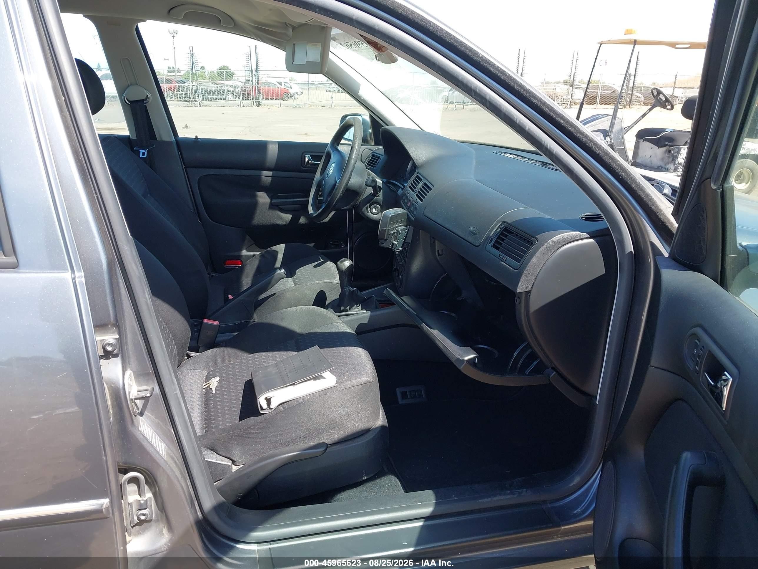 2004 Volkswagen Jetta Gl Blue vin: 3VWRA69M74M095847