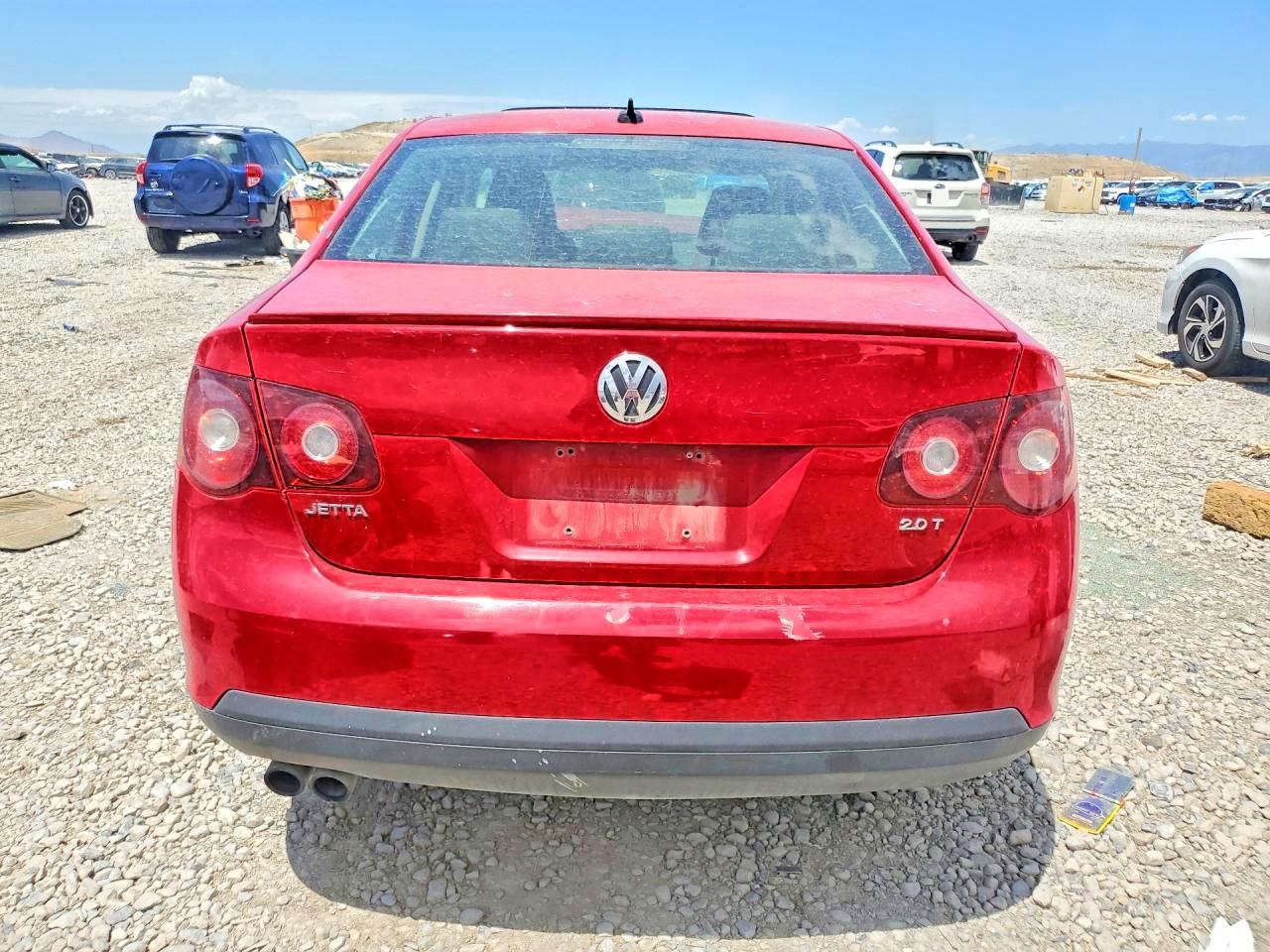 2010 Volkswagen Jetta Wolfsburg Red vin: 3VWRA7AJ4AM052621