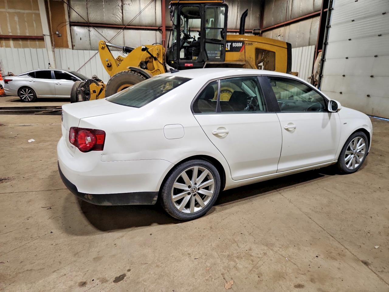 2010 Volkswagen Jetta Wolfsburg Белый vin: 3VWRA7AJ9AM036673