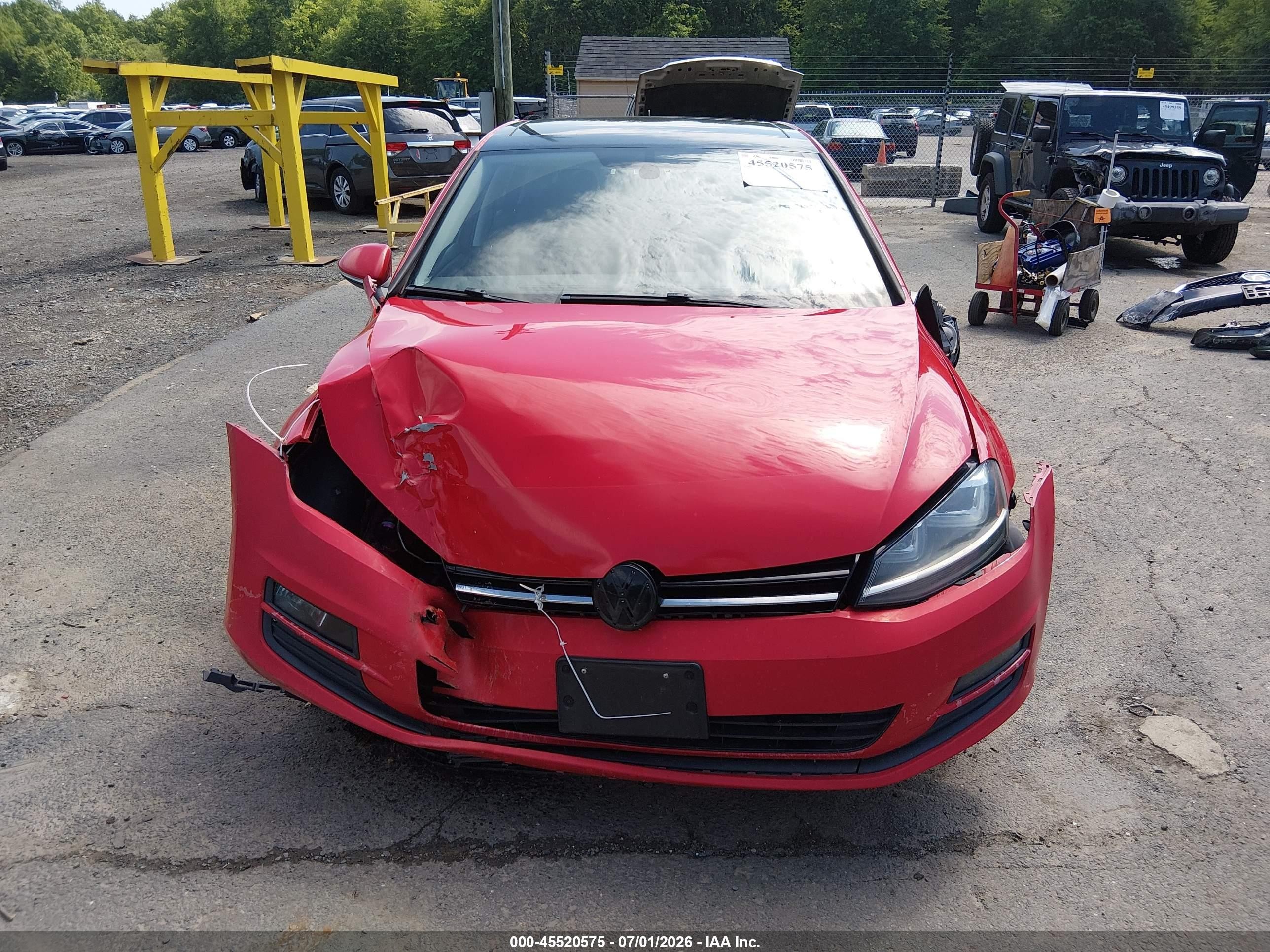 2015 Volkswagen Golf Tdi Se 4-door Red vin: 3VWRA7AU3FM028828