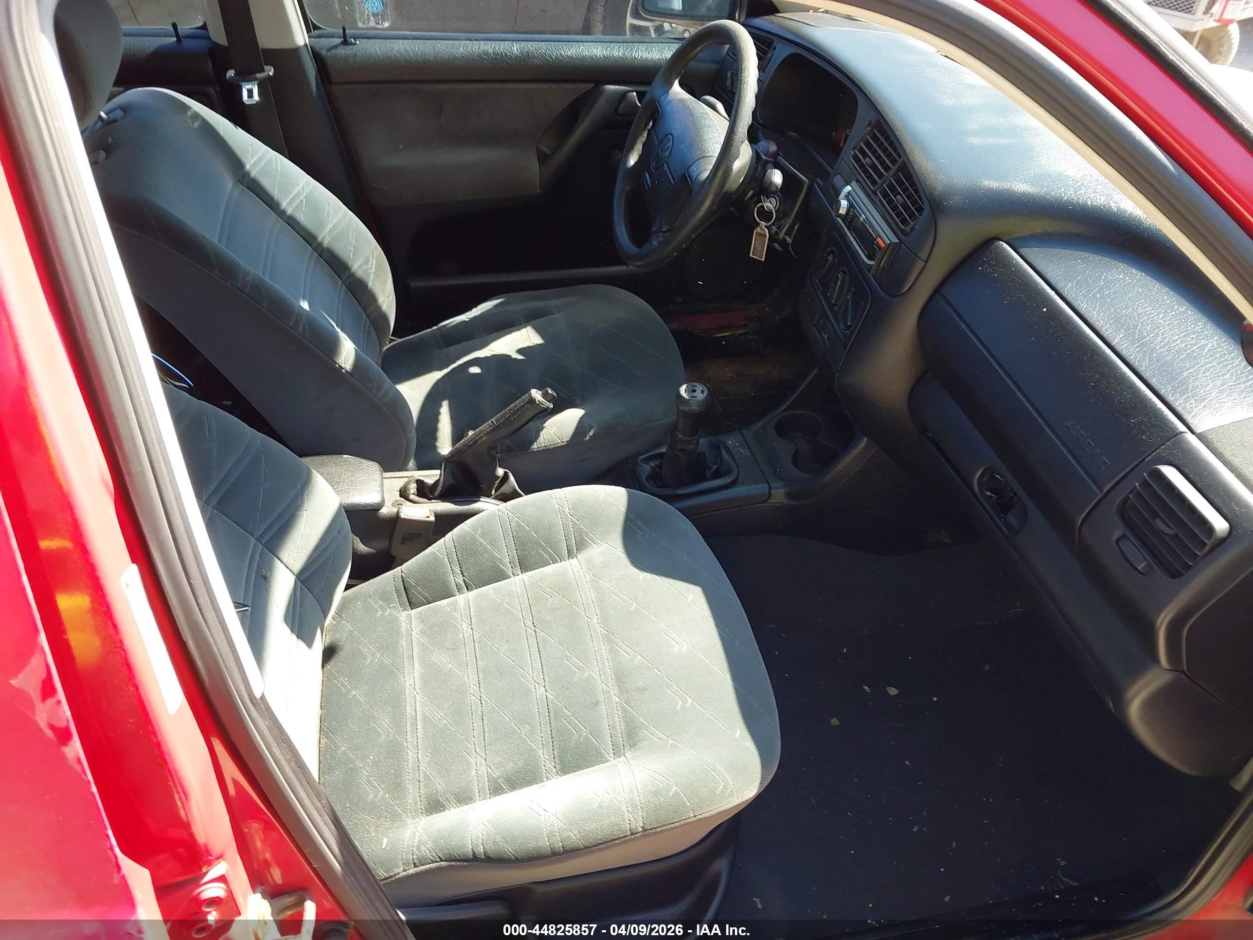 1998 Volkswagen Jetta Gl Red vin: 3VWRA81H2WM234098