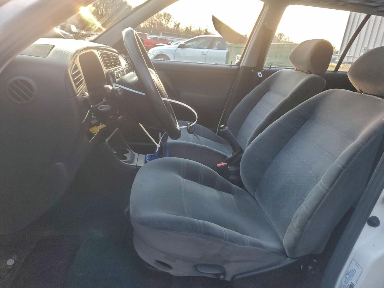 1998 Volkswagen Jetta Gl Белый vin: 3VWRA81H6WM107693