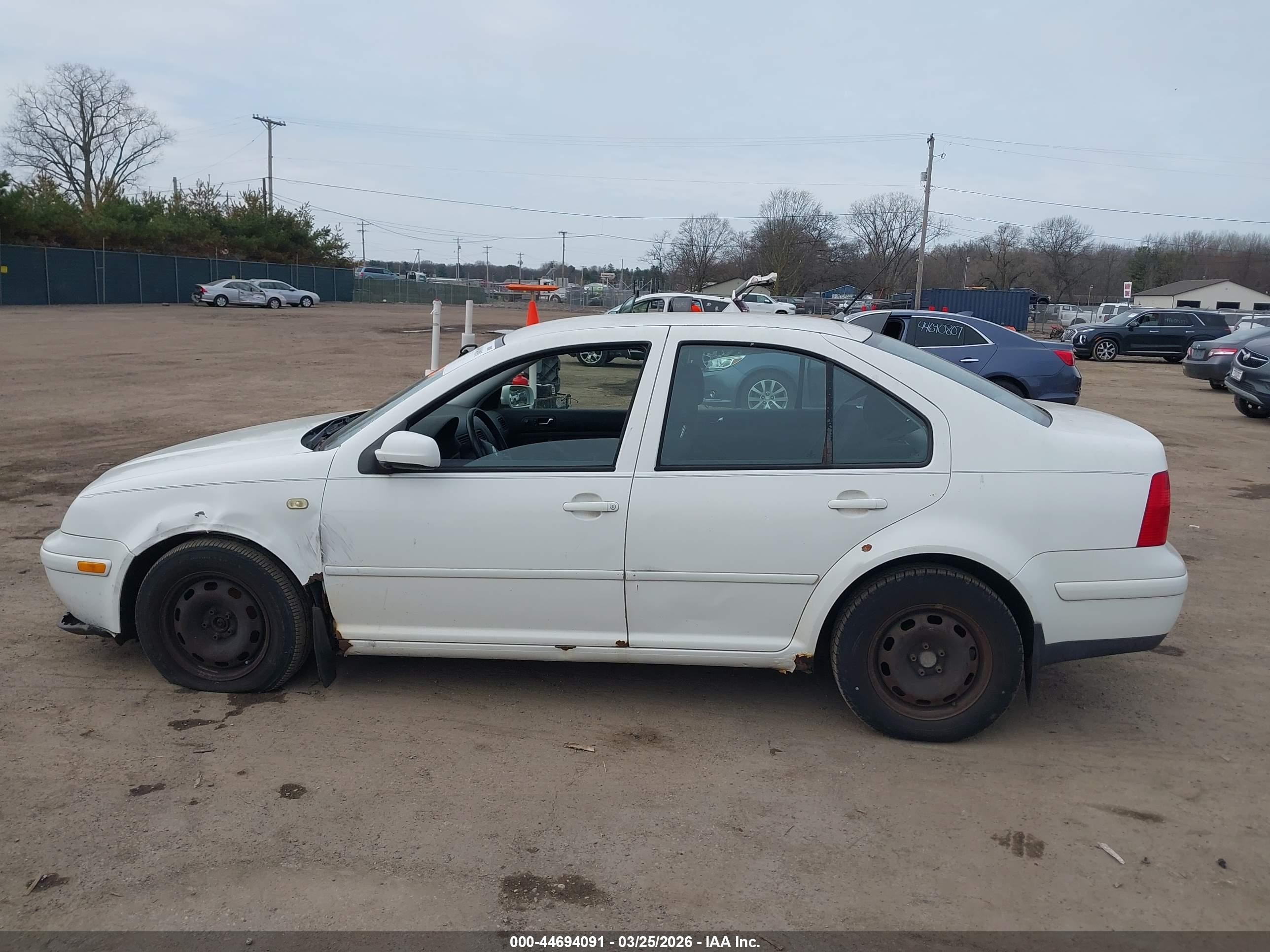 1999 Volkswagen Jetta Gl White vin: 3VWRC29M1XM113718
