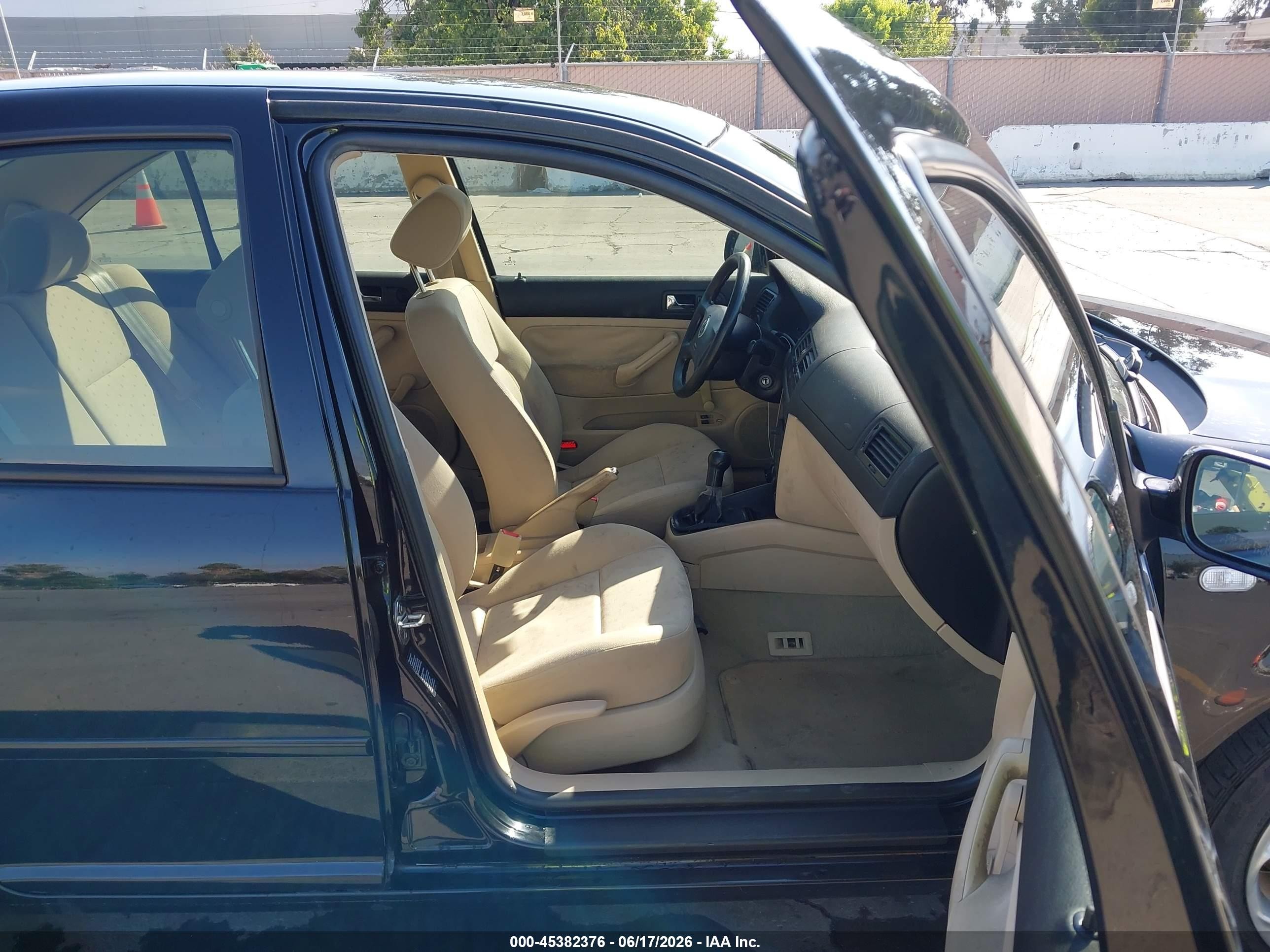 2000 Volkswagen Jetta Gl Black vin: 3VWRC29MXYM155418