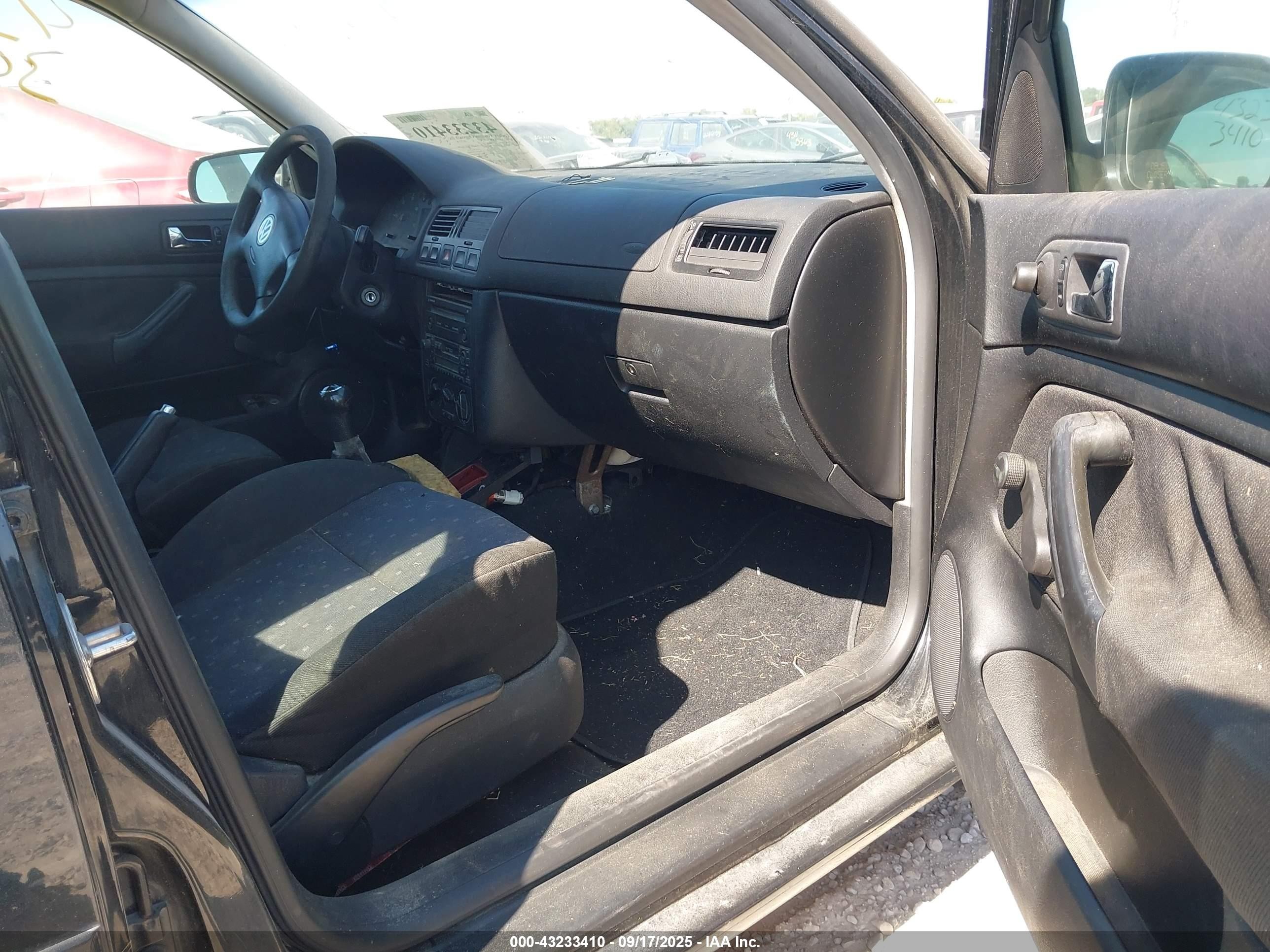2000 Volkswagen Jetta Gl Tdi Черный vin: 3VWRF29M4YM088631