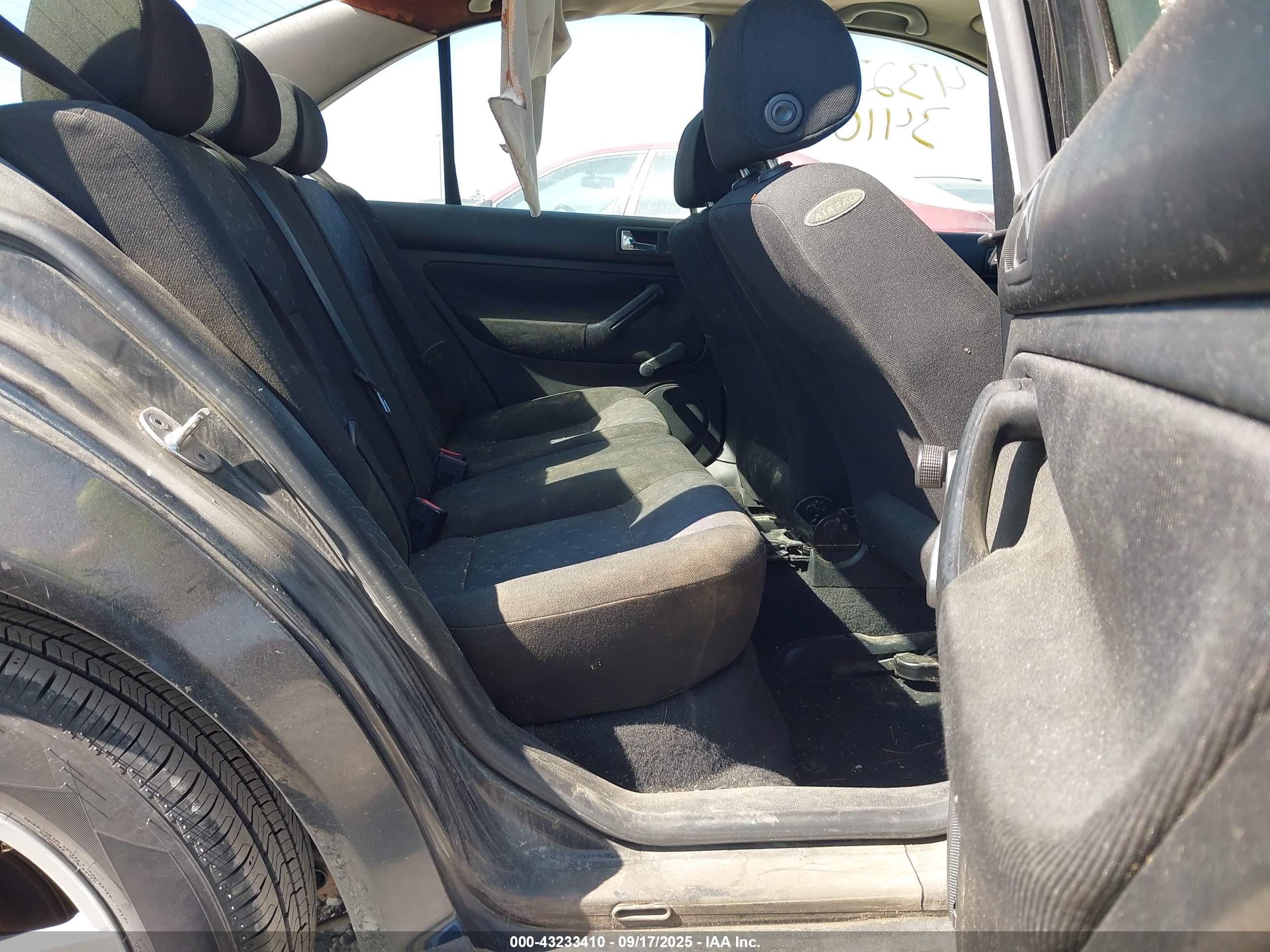 2000 Volkswagen Jetta Gl Tdi Черный vin: 3VWRF29M4YM088631