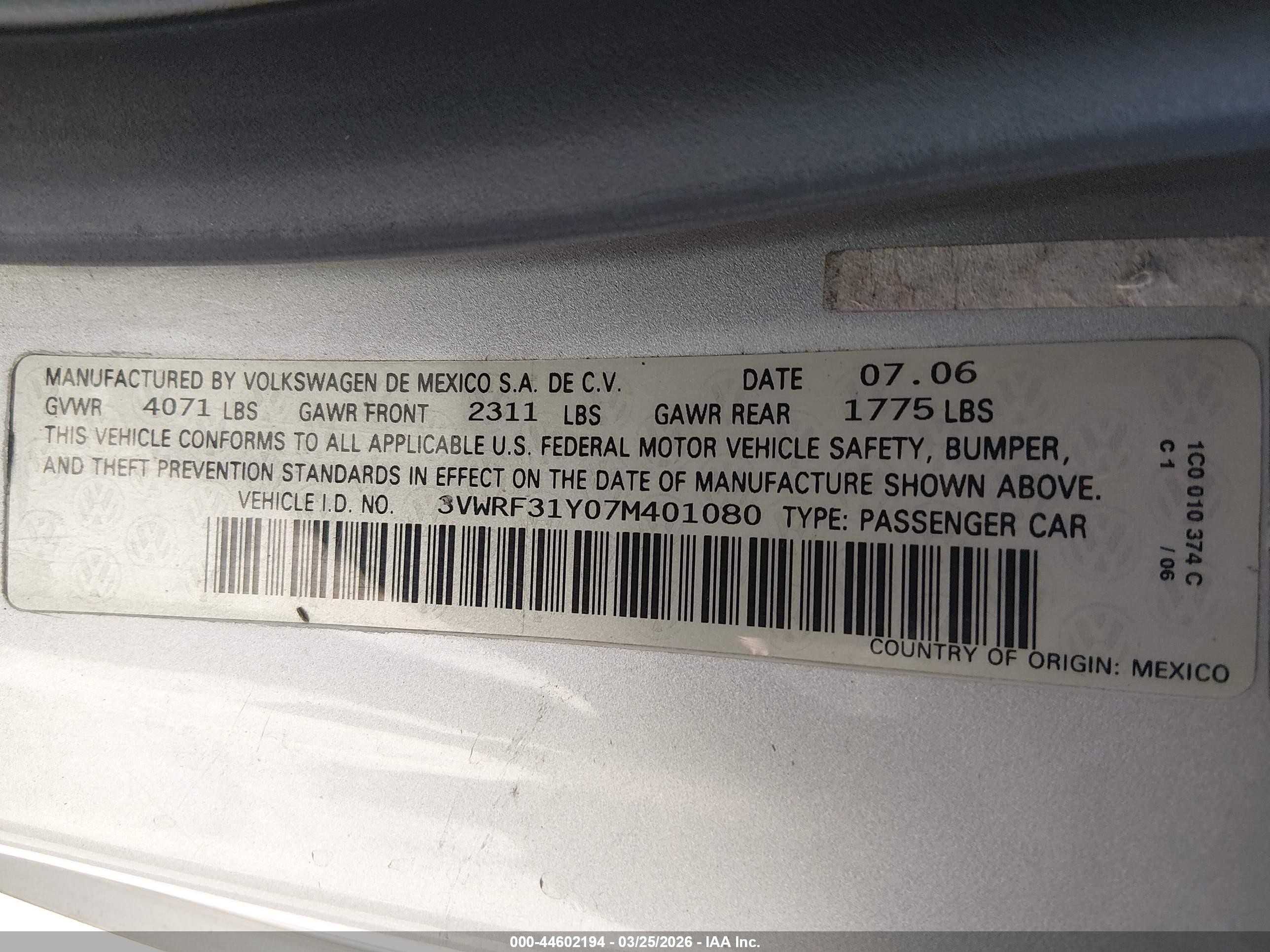 2007 Volkswagen New Beetle 2.5 Silver vin: 3VWRF31Y07M401080