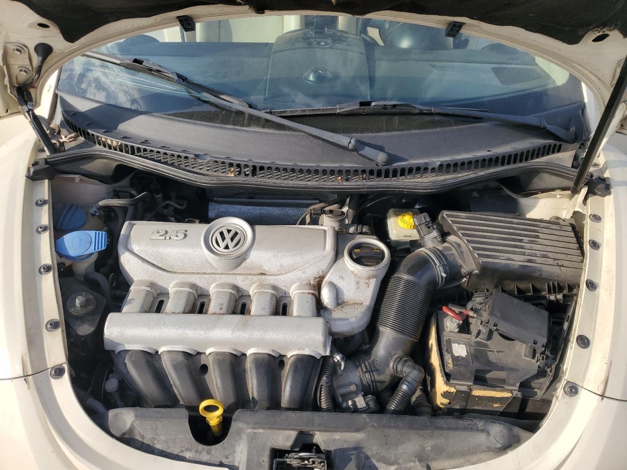 2008 Volkswagen New Beetle Convertible Se Cream vin: 3VWRF31Y08M409844