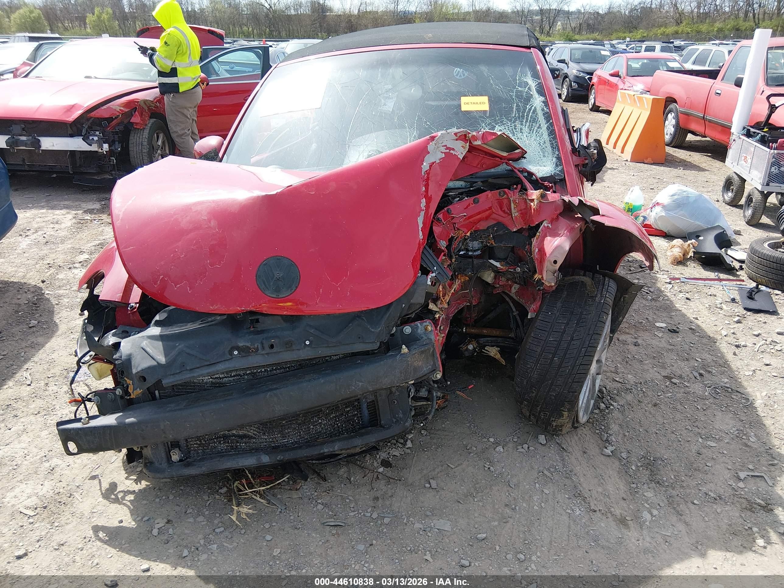 2008 Volkswagen New Beetle Se Red vin: 3VWRF31Y08M412291