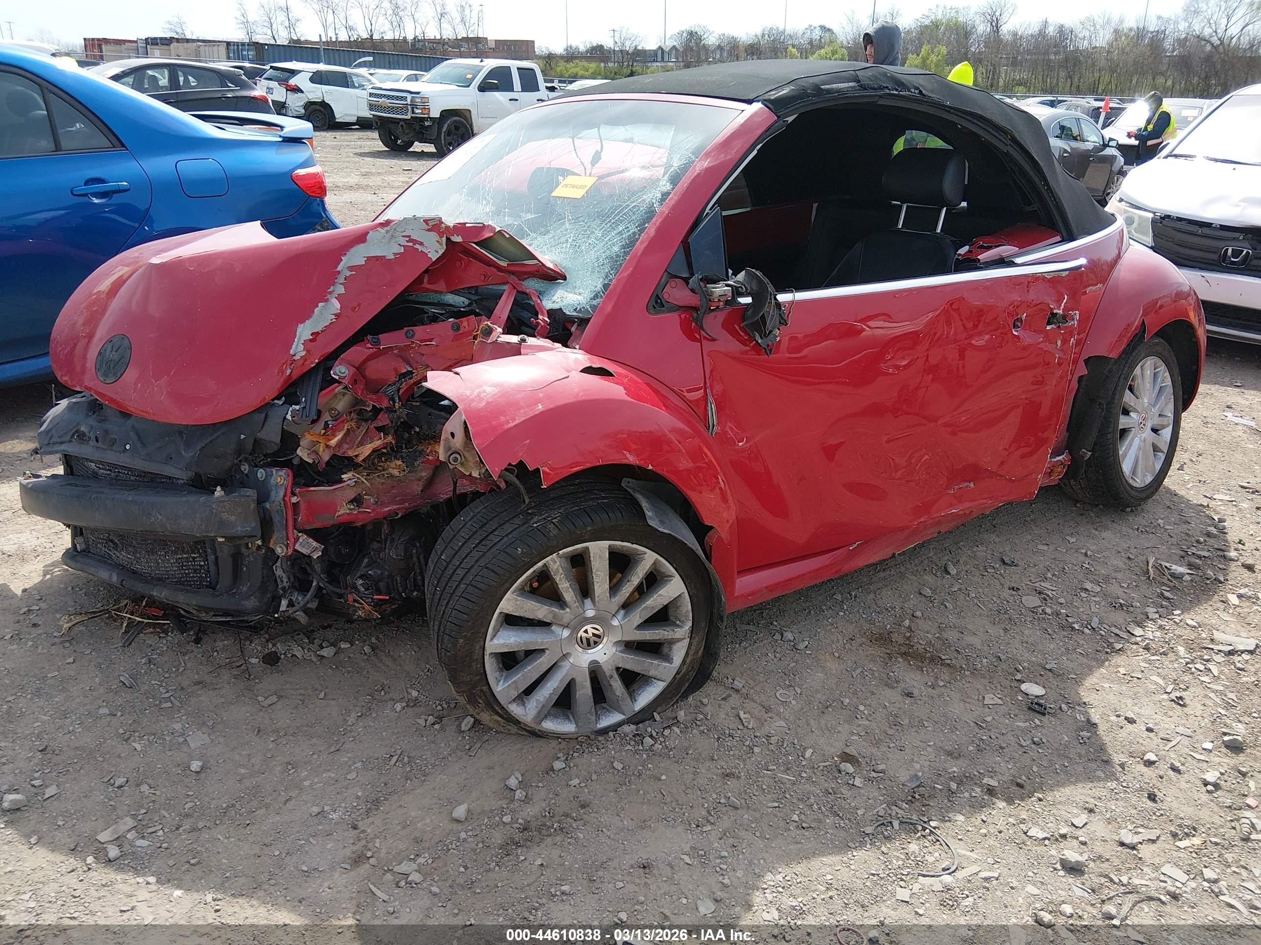 2008 Volkswagen New Beetle Se Red vin: 3VWRF31Y08M412291