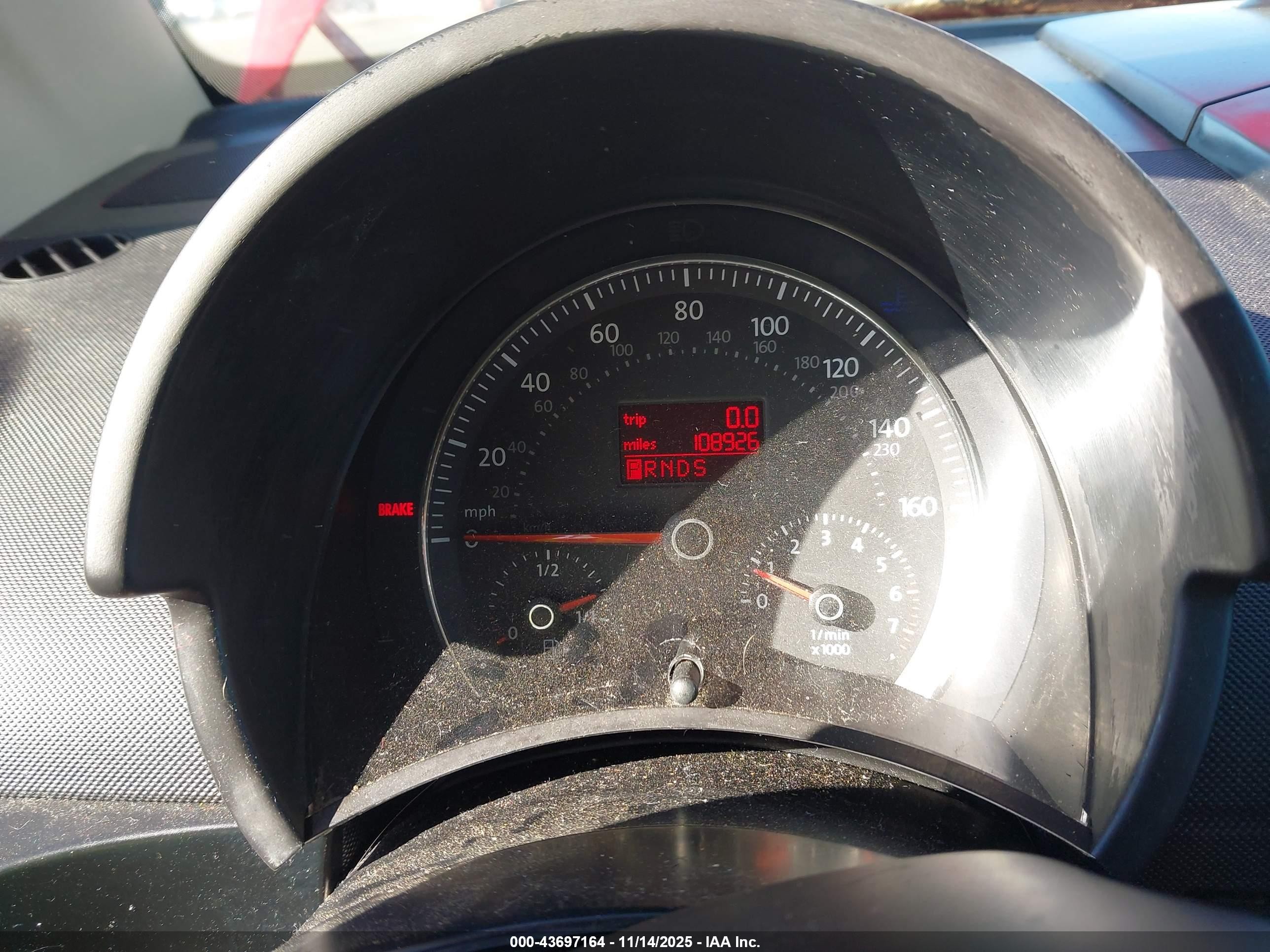 2006 Volkswagen New Beetle 2.5 Красный vin: 3VWRF31Y26M301190