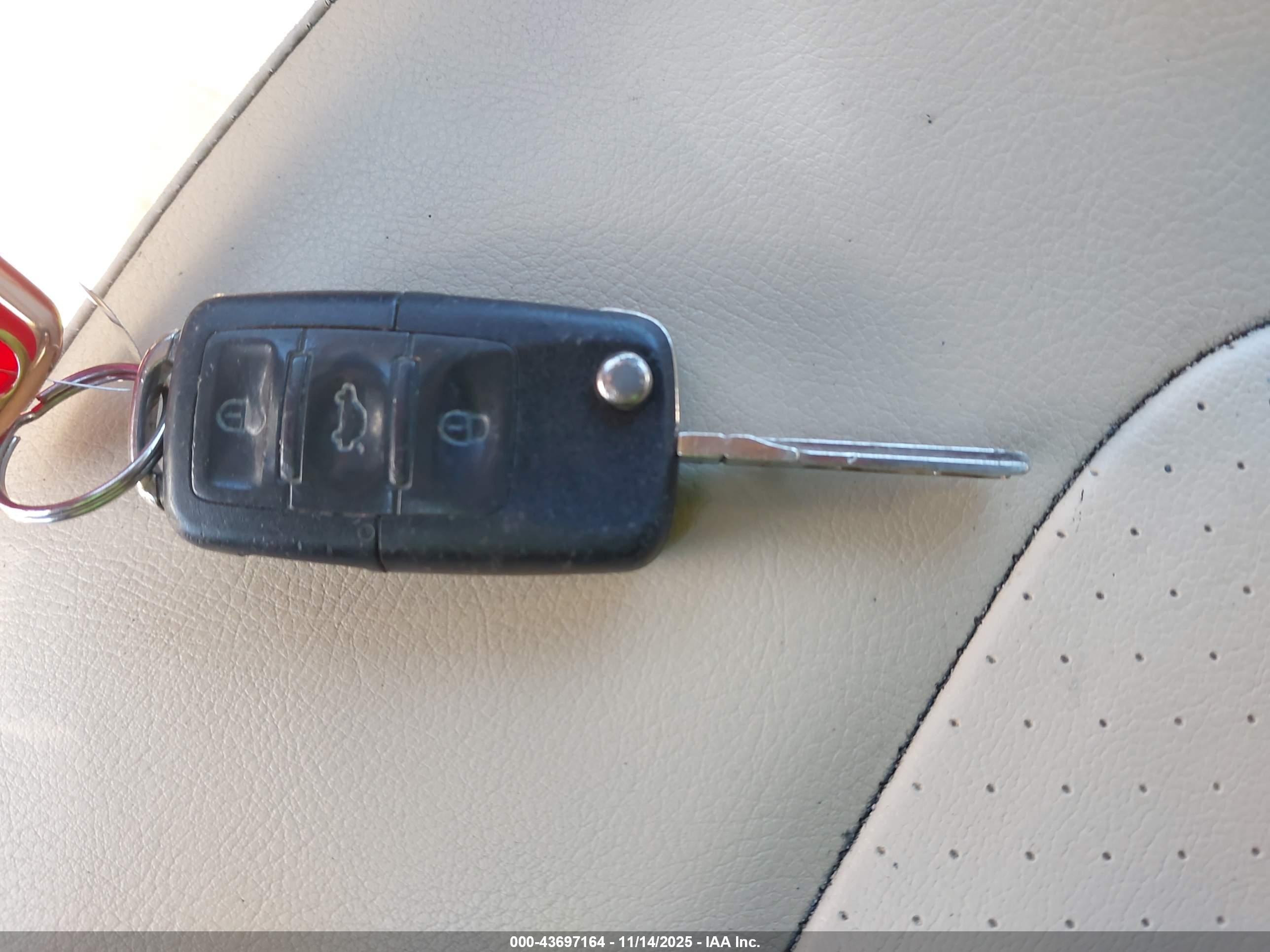 2006 Volkswagen New Beetle 2.5 Красный vin: 3VWRF31Y26M301190