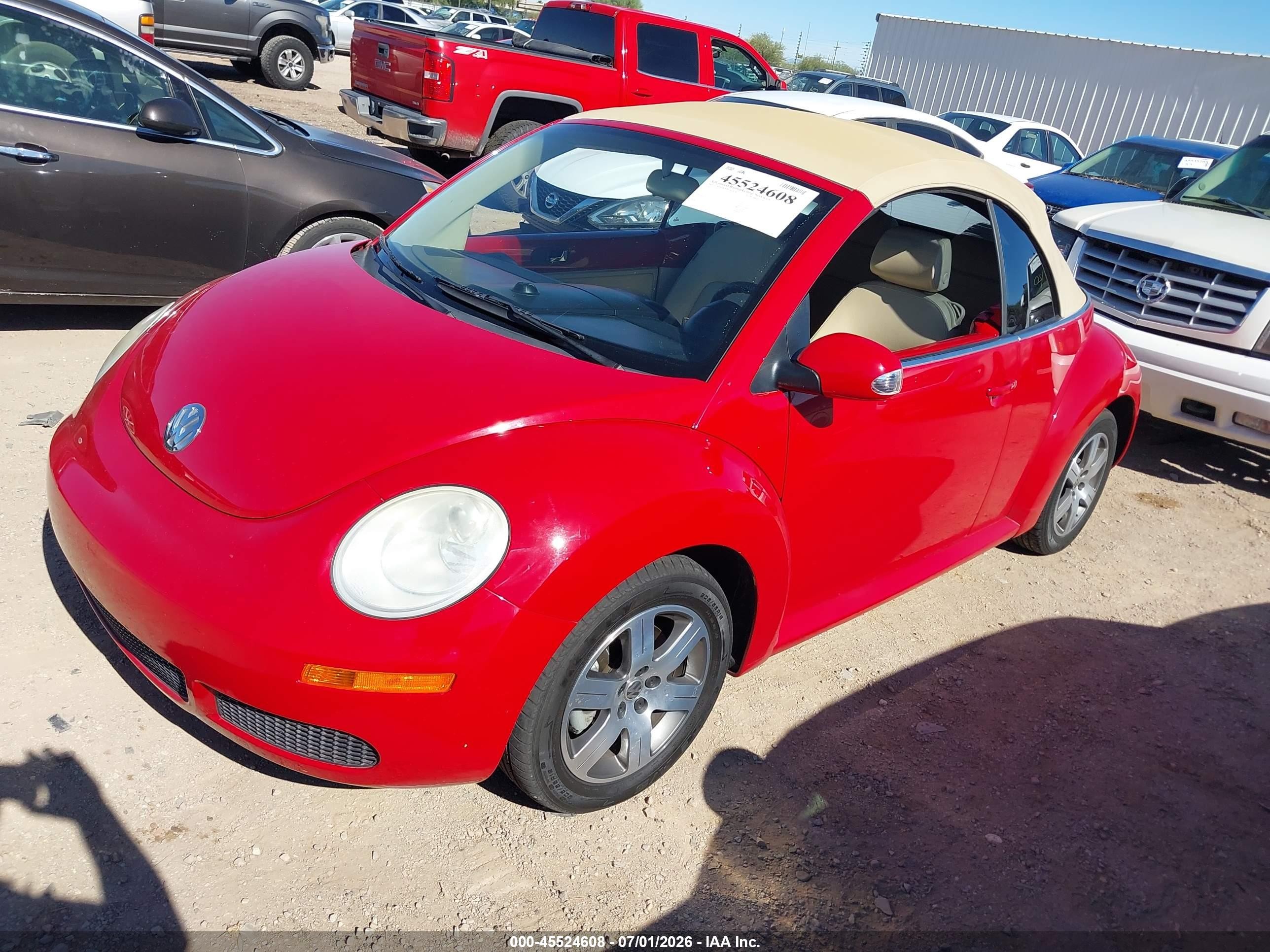 2006 Volkswagen New Beetle 2.5 Red vin: 3VWRF31Y26M327501