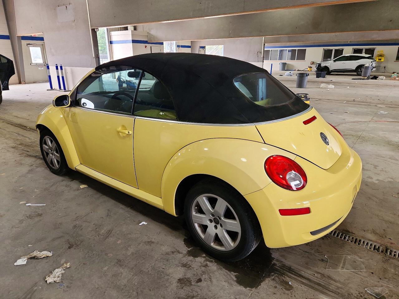 2007 Volkswagen New Beetle Convertible Option Package 1 Yellow vin: 3VWRF31Y27M420455