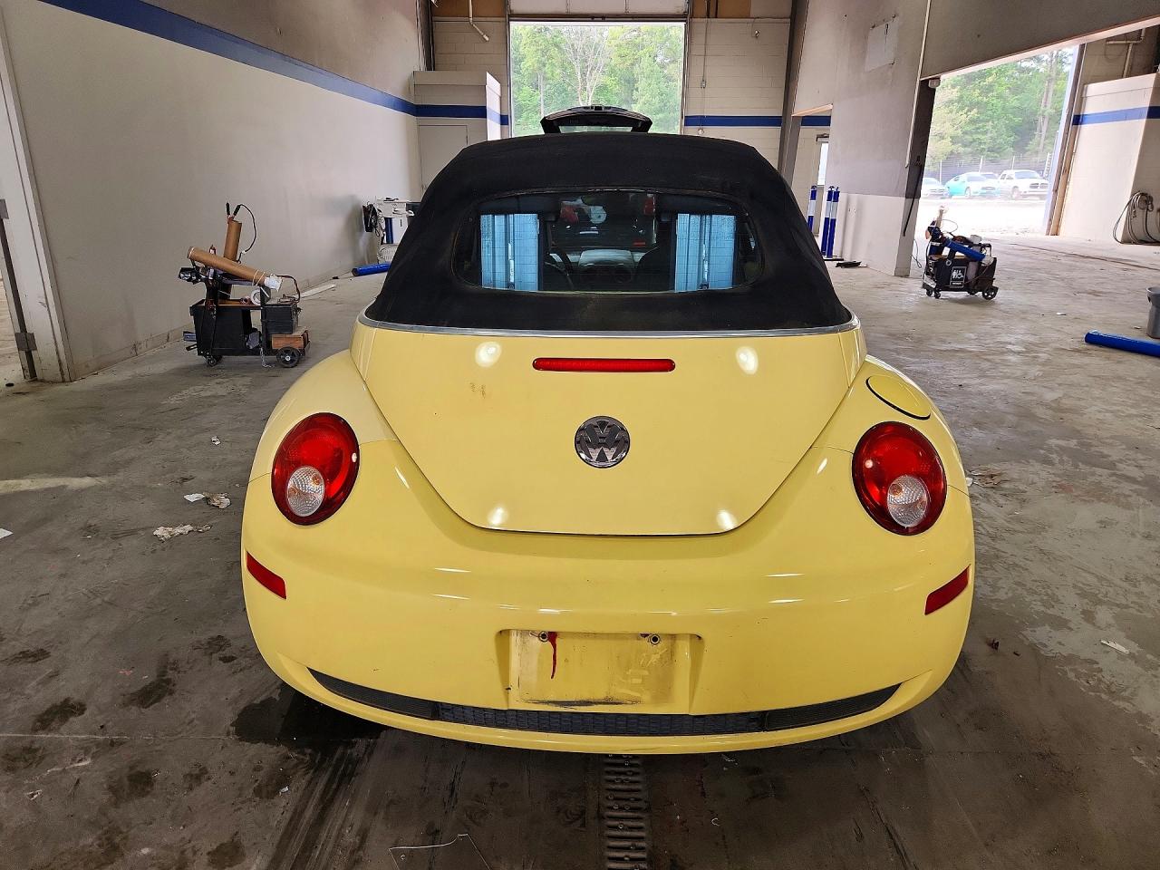 2007 Volkswagen New Beetle Convertible Option Package 1 Yellow vin: 3VWRF31Y27M420455