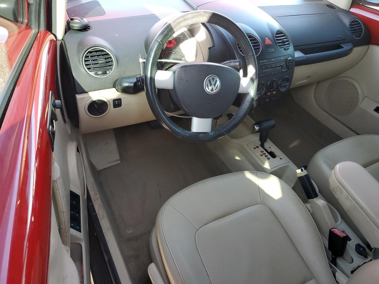 2008 Volkswagen New Beetle Convertible Se Red vin: 3VWRF31Y28M401986