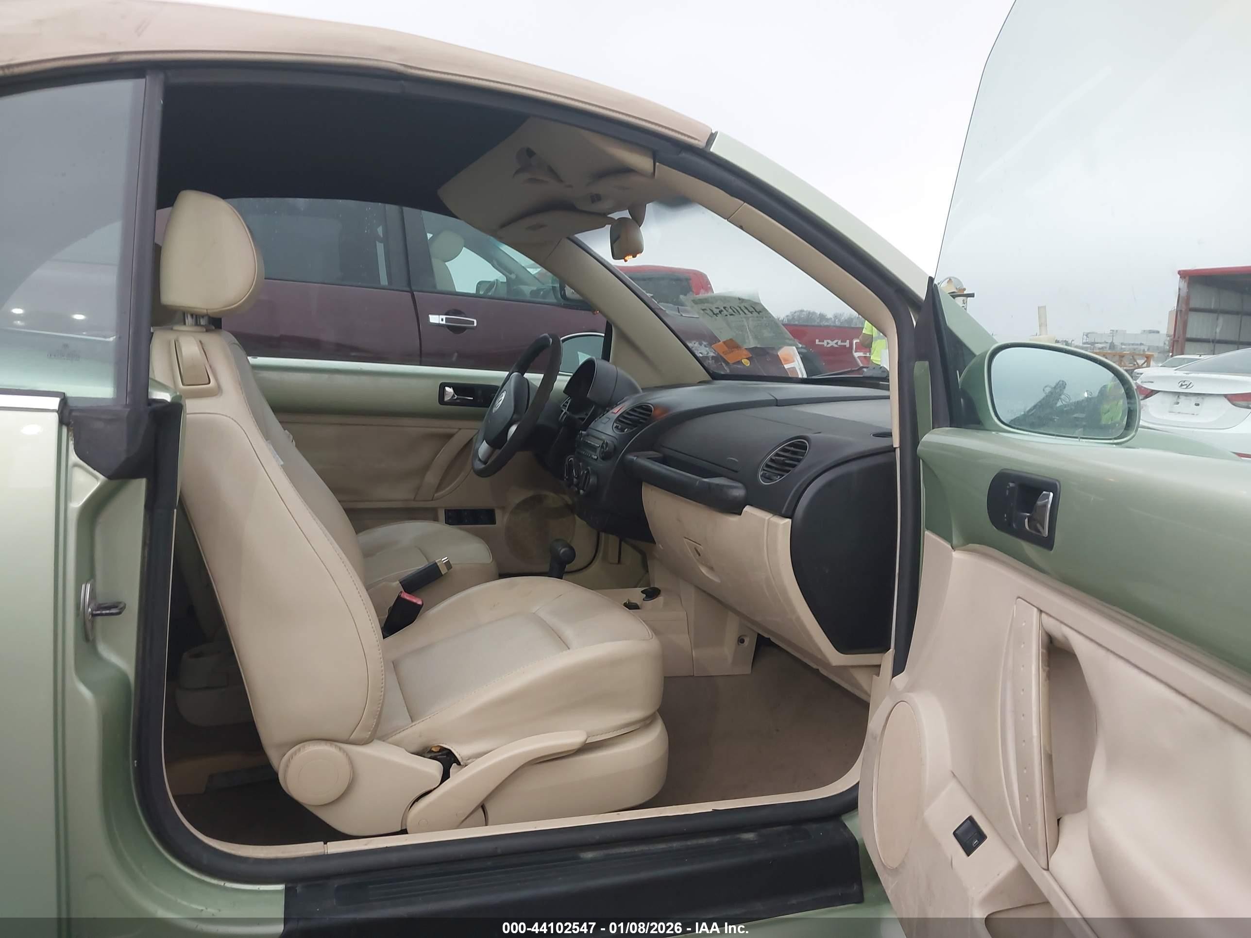 2007 Volkswagen New Beetle 2.5 Green vin: 3VWRF31Y37M413756