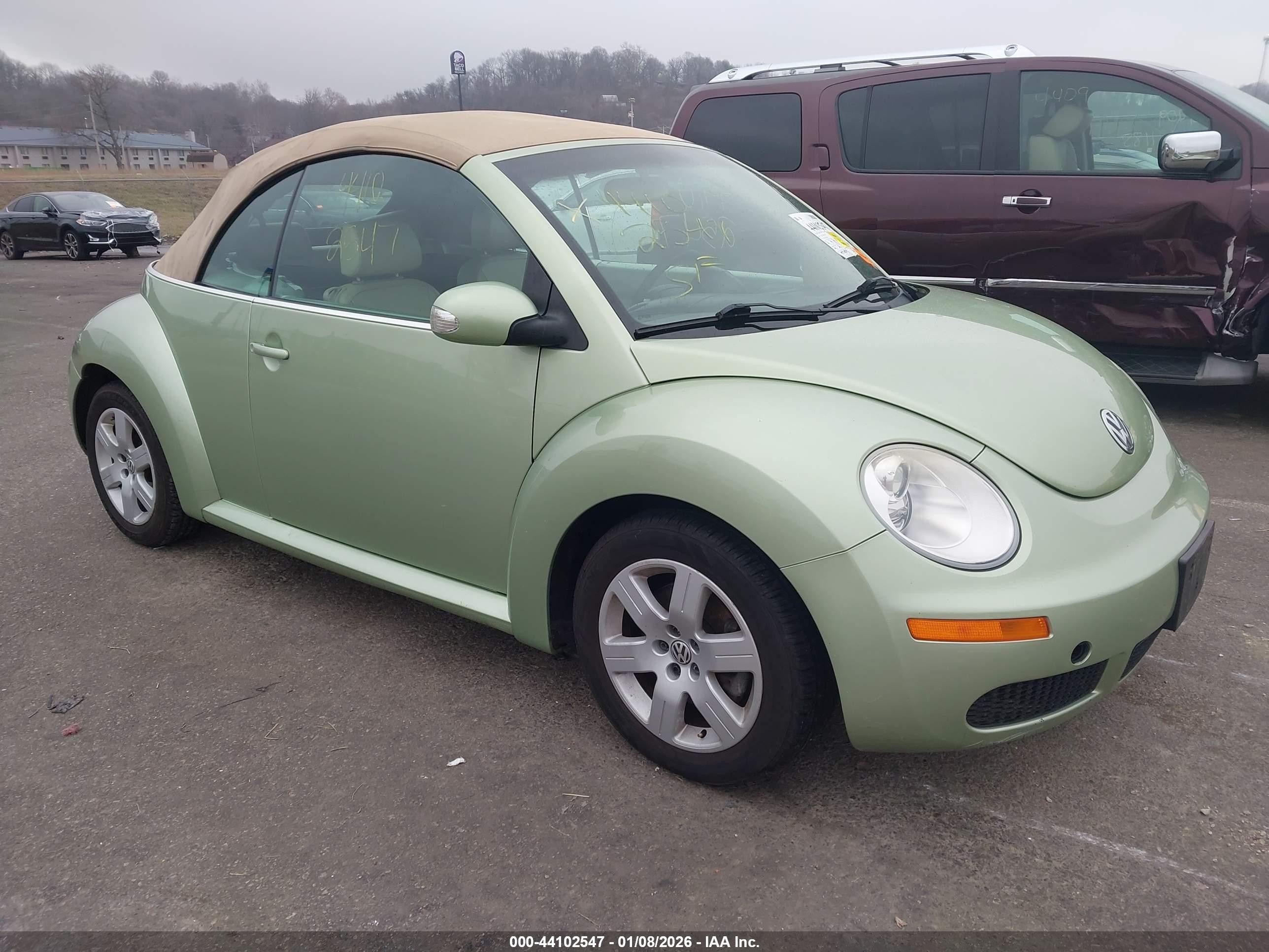 2007 Volkswagen New Beetle 2.5 Green vin: 3VWRF31Y37M413756