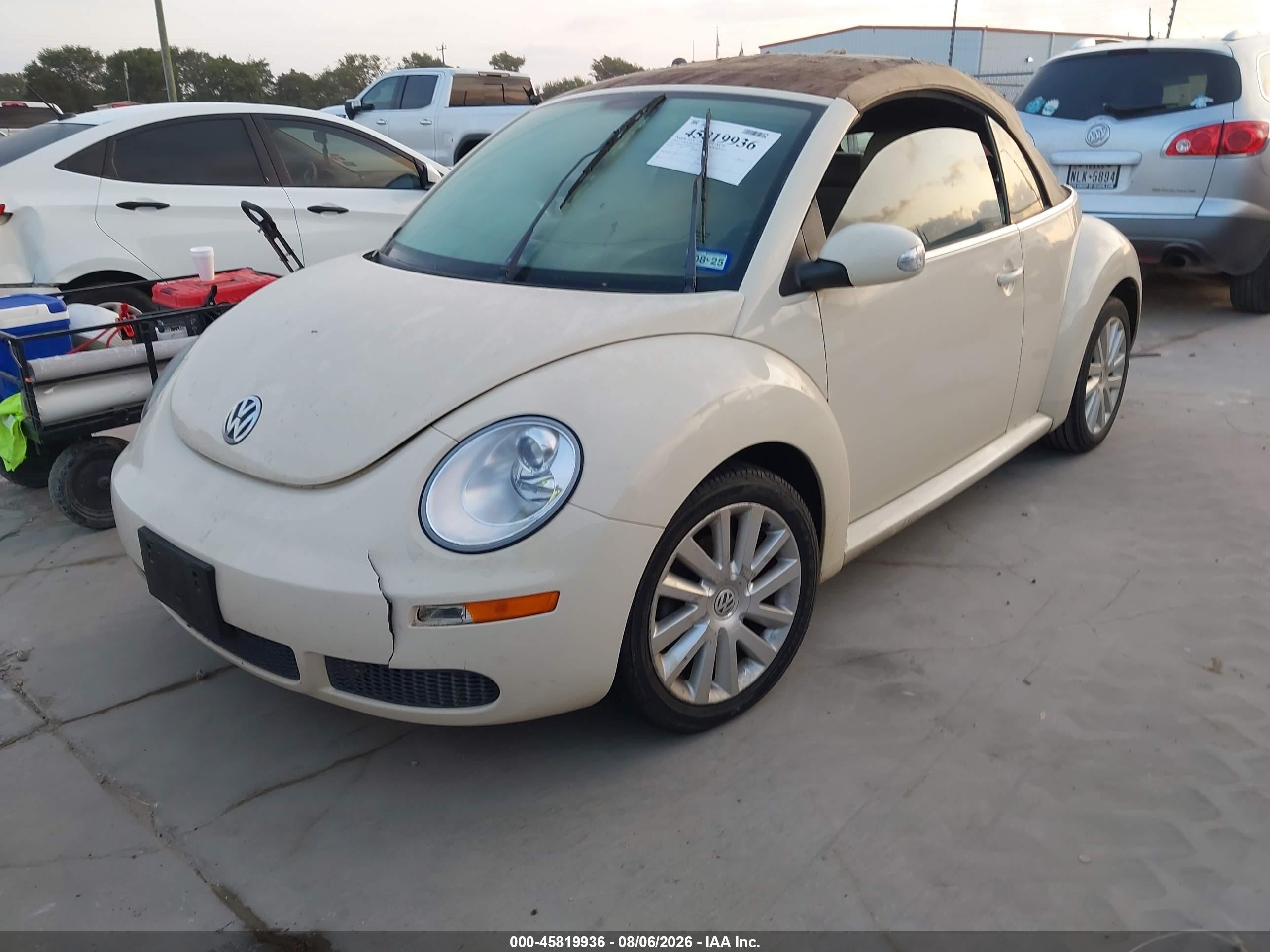 2009 Volkswagen New Beetle 2.5l Cream vin: 3VWRF31Y39M404946