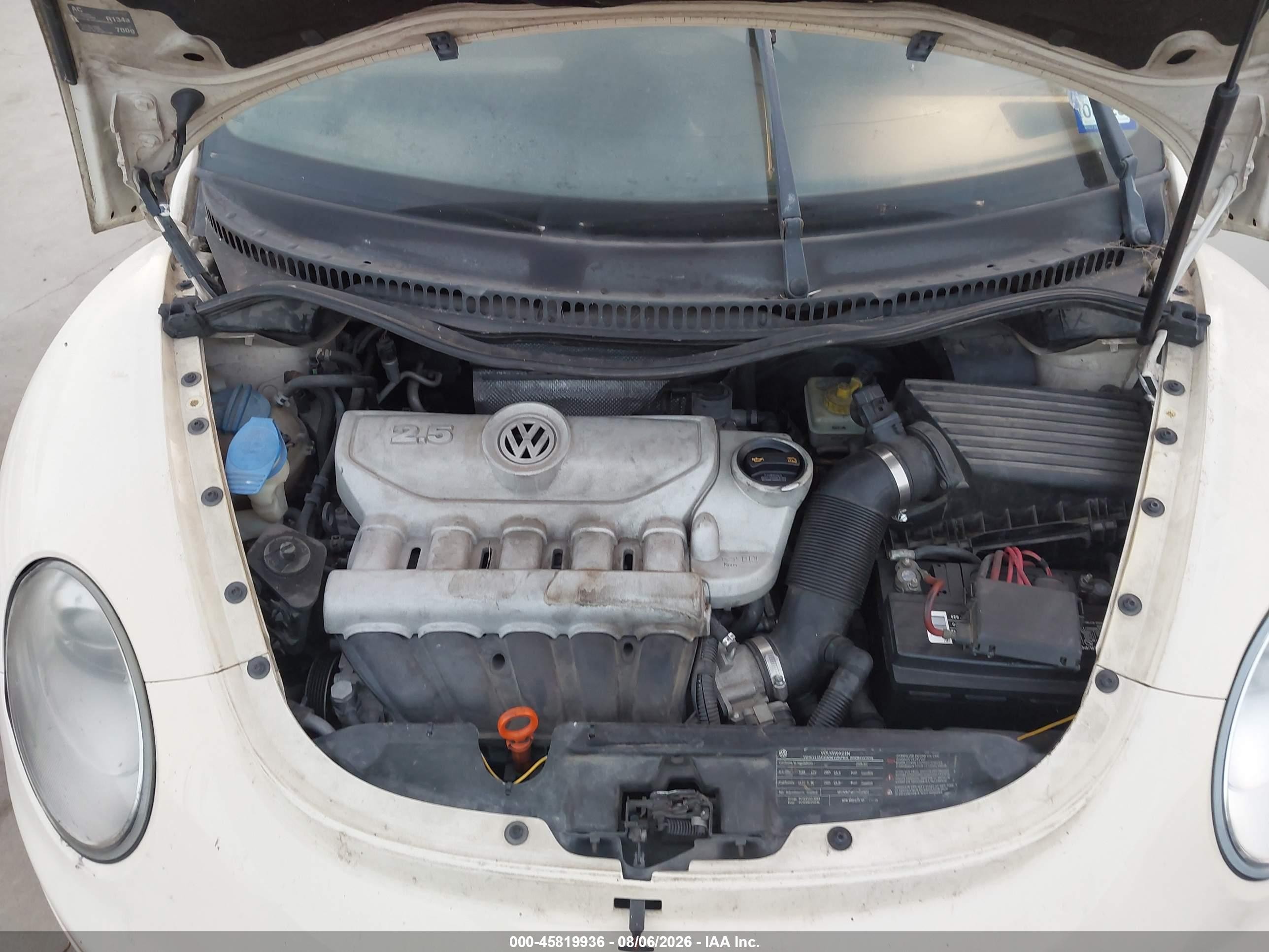 2009 Volkswagen New Beetle 2.5l Cream vin: 3VWRF31Y39M404946