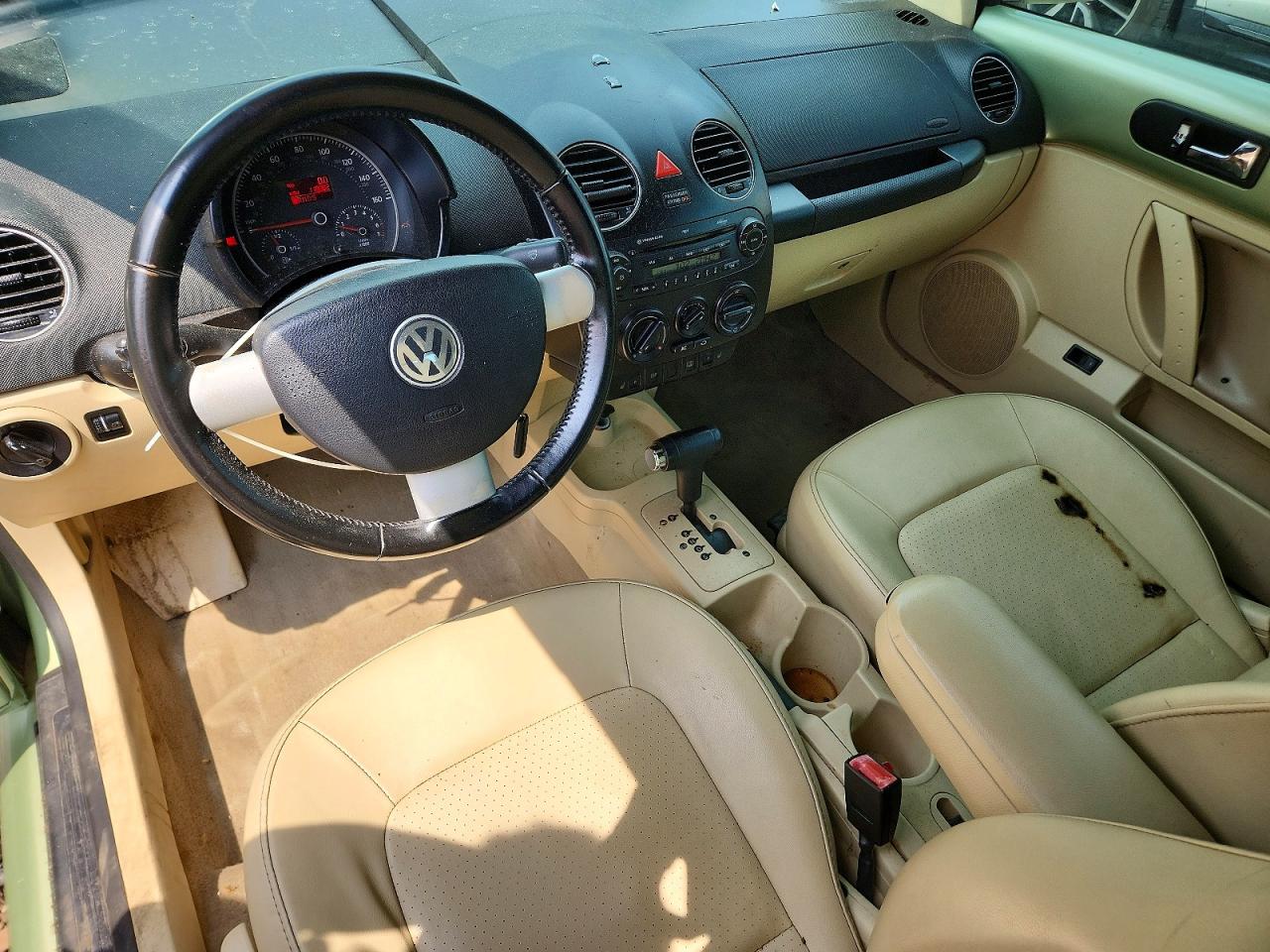 2009 Volkswagen New Beetle S Green vin: 3VWRF31Y39M406390