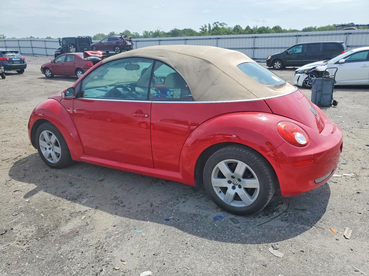 2007 Volkswagen New Beetle Convertible Option Package 1 Красный vin: 3VWRF31Y47M420618