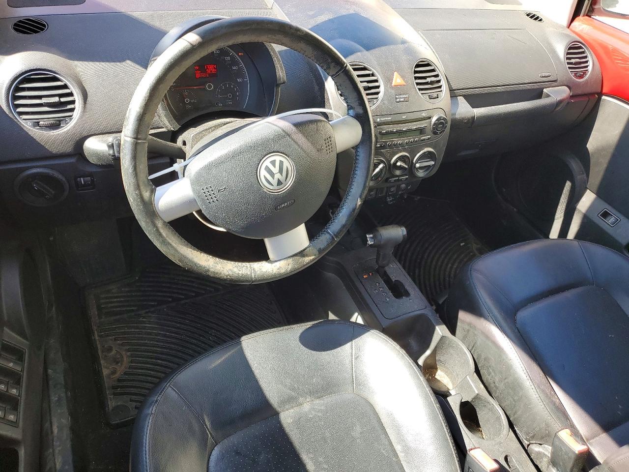 2008 Volkswagen New Beetle Convertible Se Red vin: 3VWRF31Y48M410057