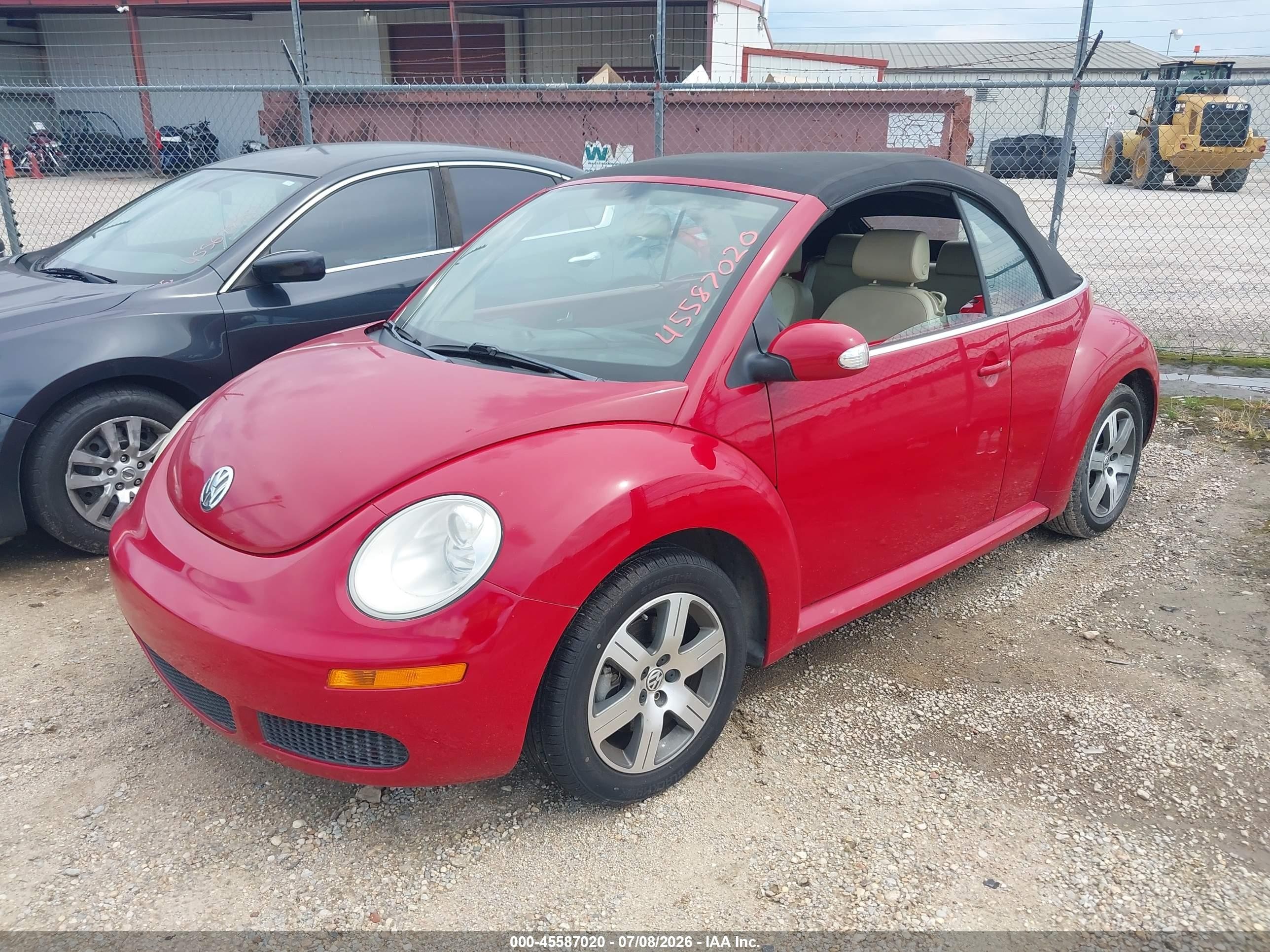 2006 Volkswagen New Beetle 2.5 Красный vin: 3VWRF31Y56M312510