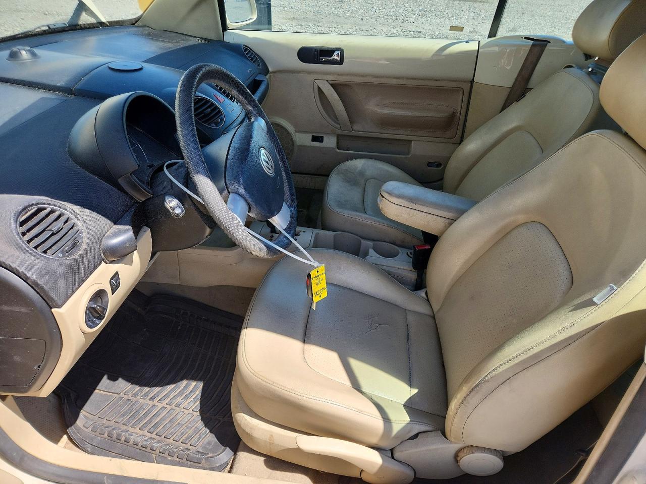 2006 Volkswagen New Beetle Convertible Option Package 1 Beige vin: 3VWRF31Y56M323703