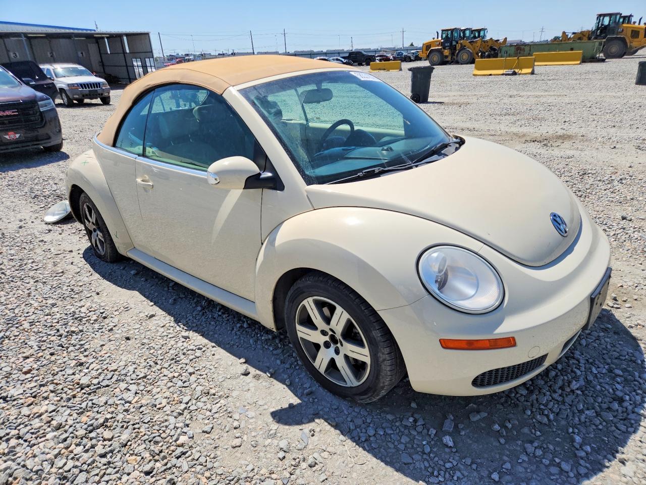 2006 Volkswagen New Beetle Convertible Option Package 1 Beige vin: 3VWRF31Y56M323703