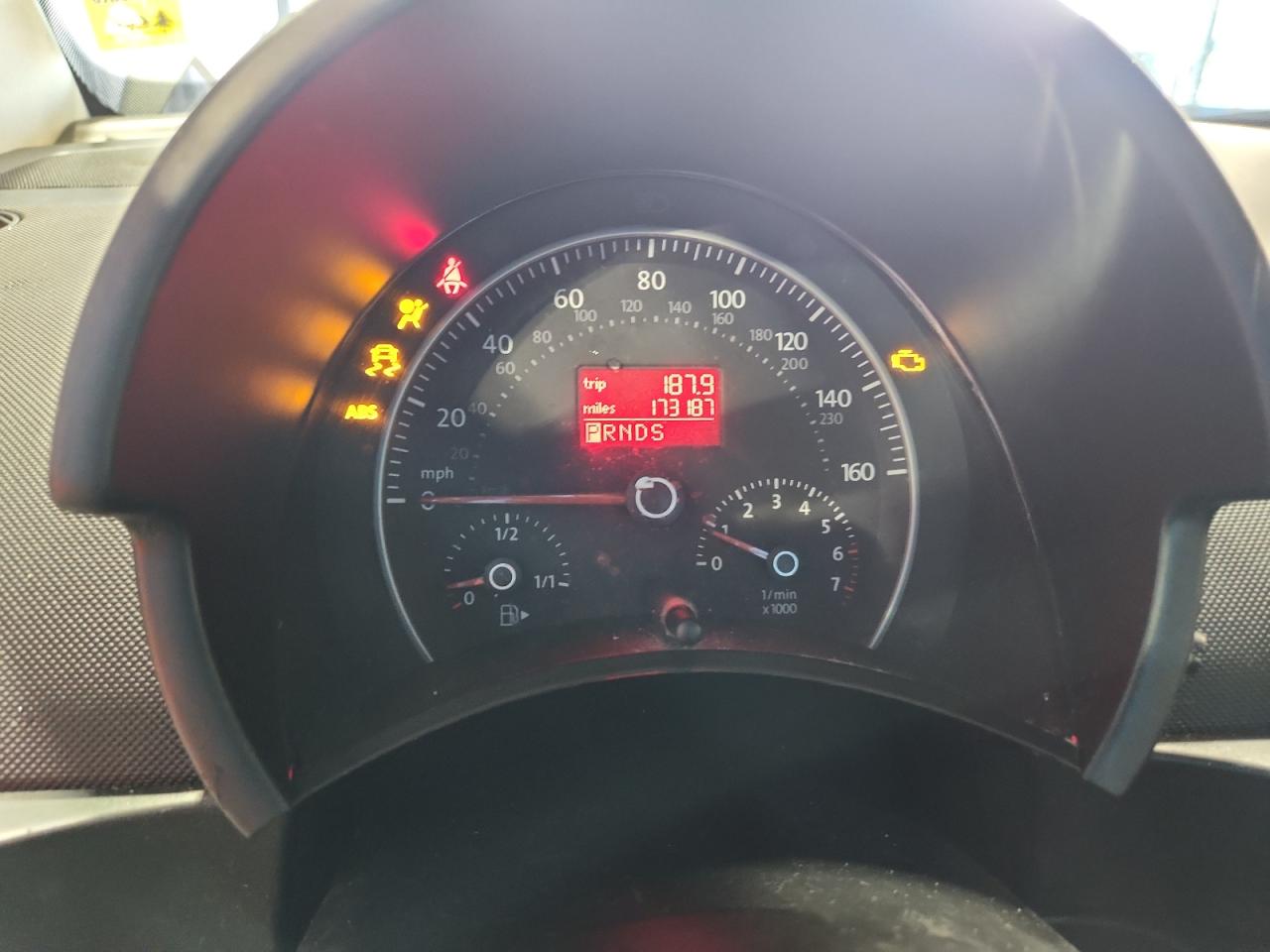 2007 Volkswagen New Beetle Convertible Option Package 1 Silver vin: 3VWRF31Y77M412299 Damage: Warning Light - Engine, On, Unacceptable