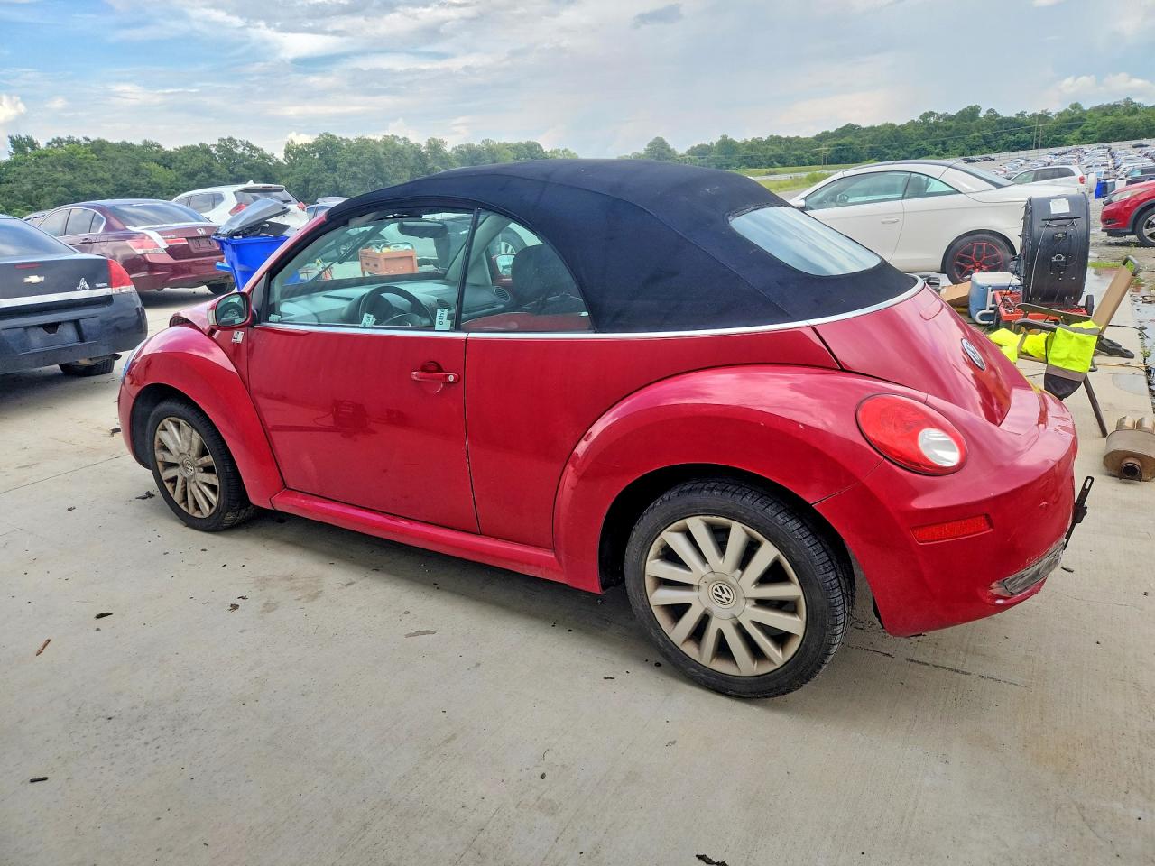 2008 Volkswagen New Beetle Convertible Se Red vin: 3VWRF31Y78M408366