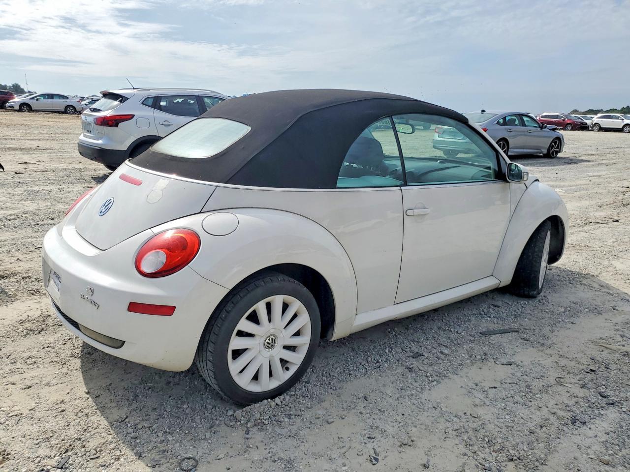 2009 Volkswagen New Beetle Двухцветный vin: 3VWRF31Y79M405386