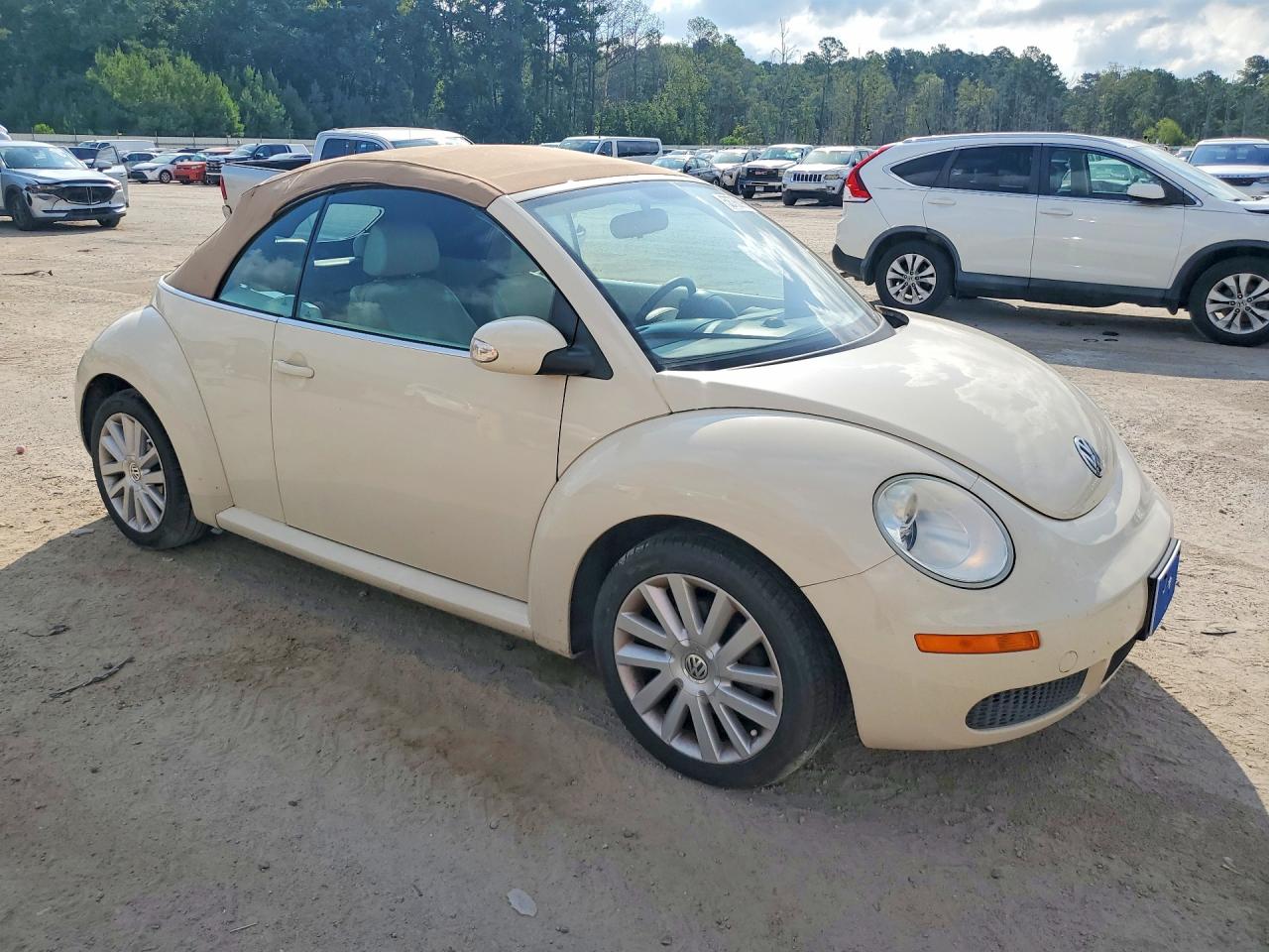 2009 Volkswagen New Beetle S Cream vin: 3VWRF31Y79M405646