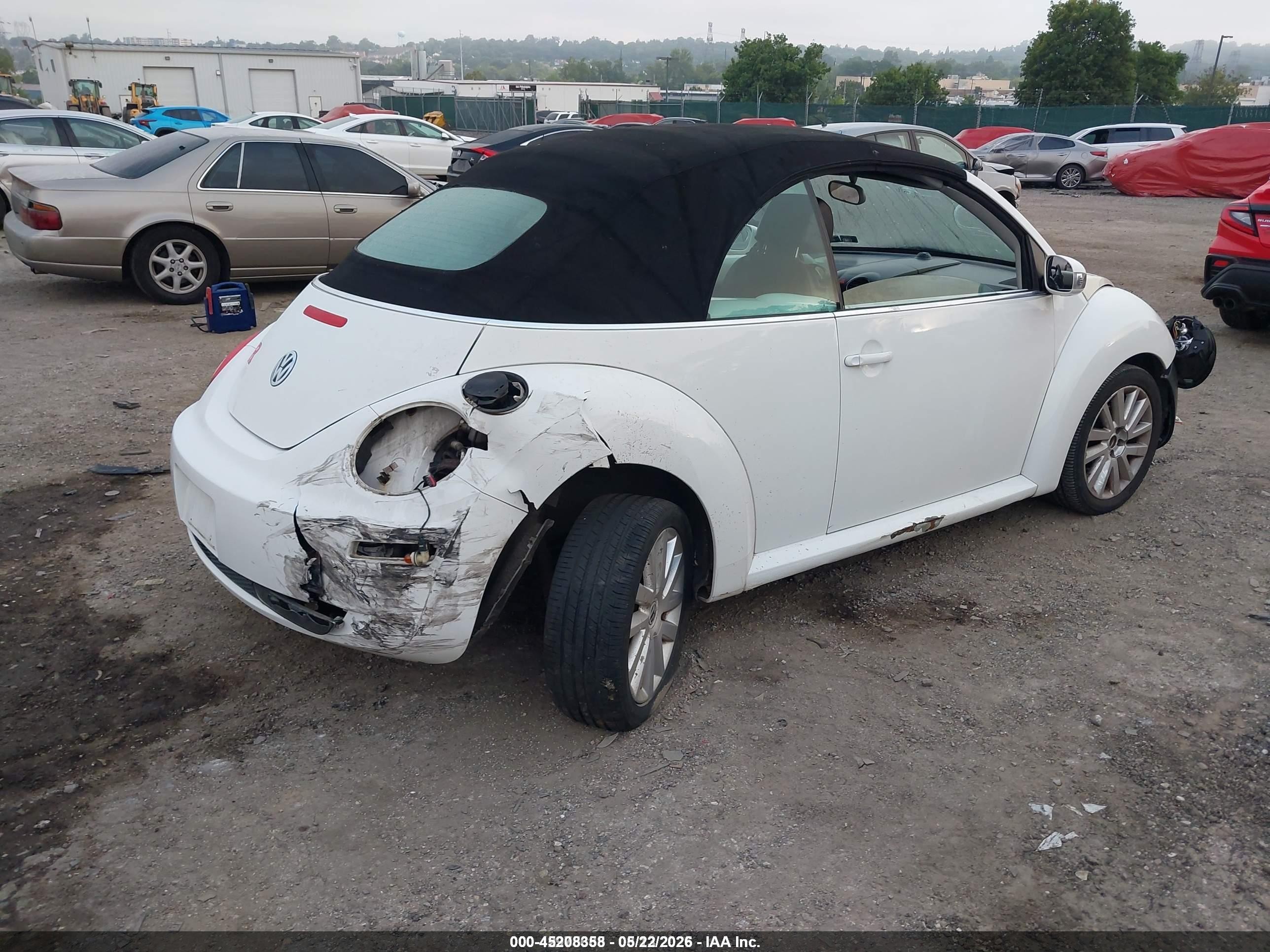 2009 Volkswagen New Beetle 2.5l White vin: 3VWRF31Y79M410264
