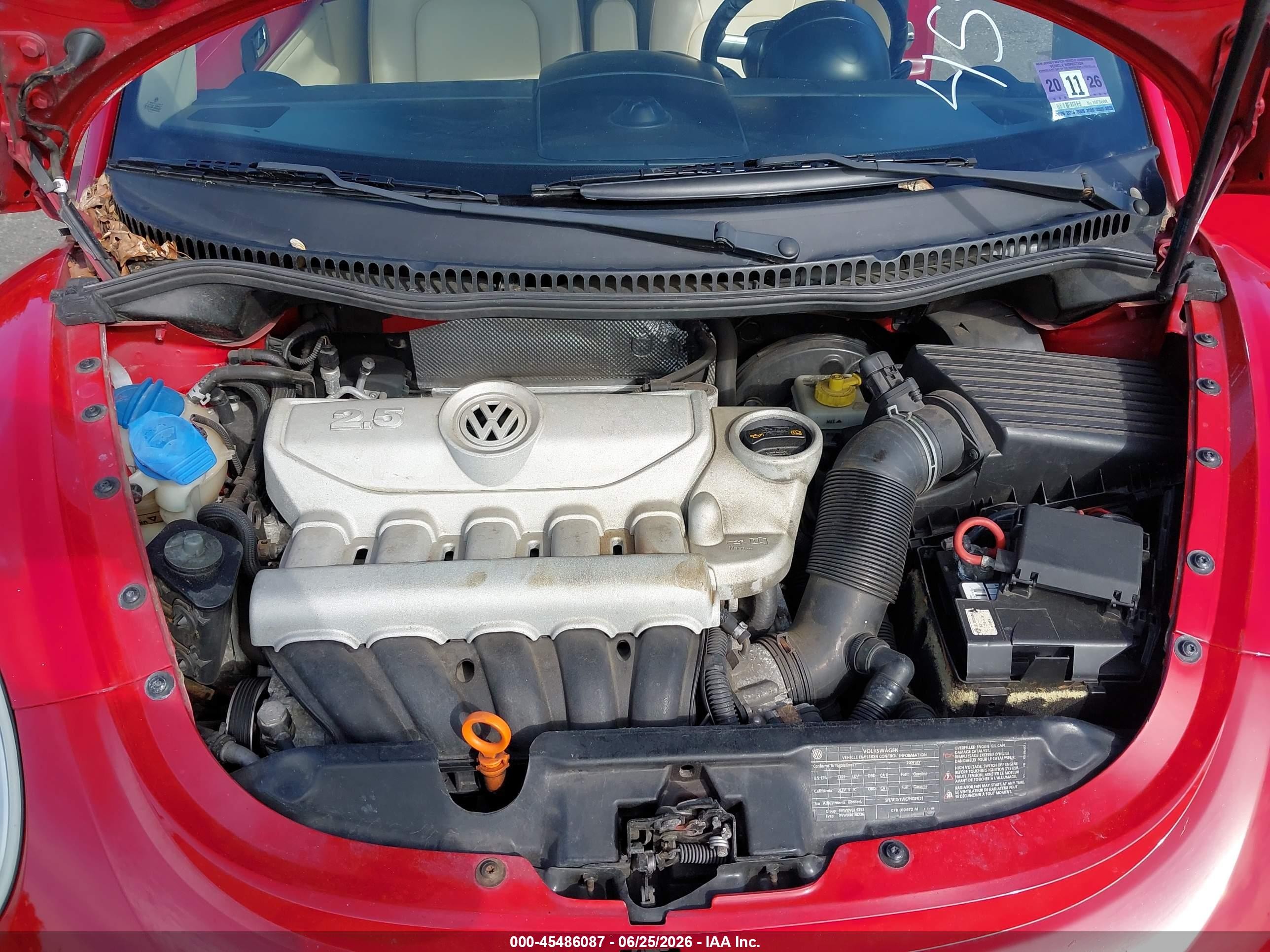 2009 Volkswagen New Beetle S Red vin: 3VWRF31Y89M403243