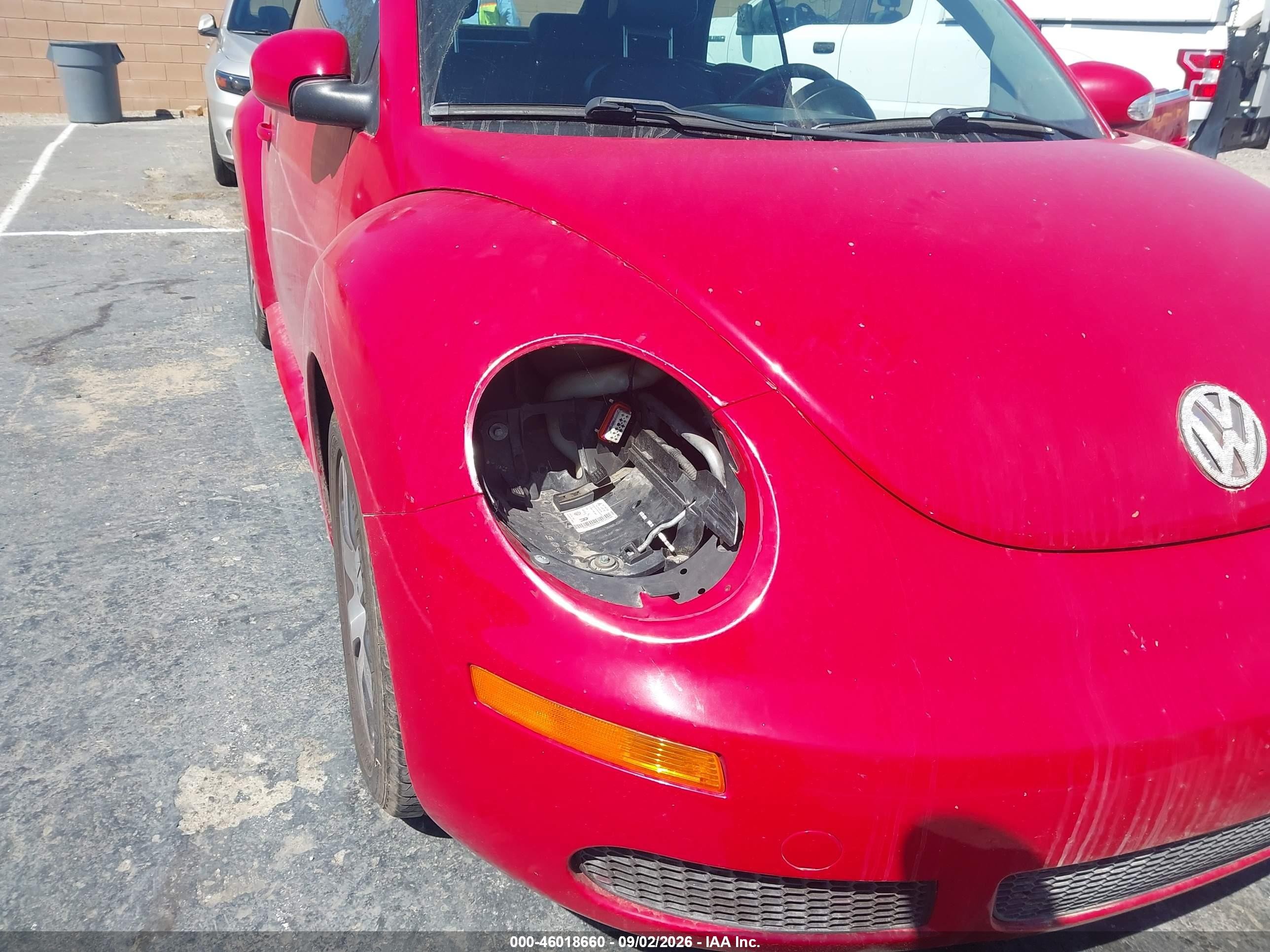 2006 Volkswagen New Beetle 2.5 Red vin: 3VWRF31Y96M305477