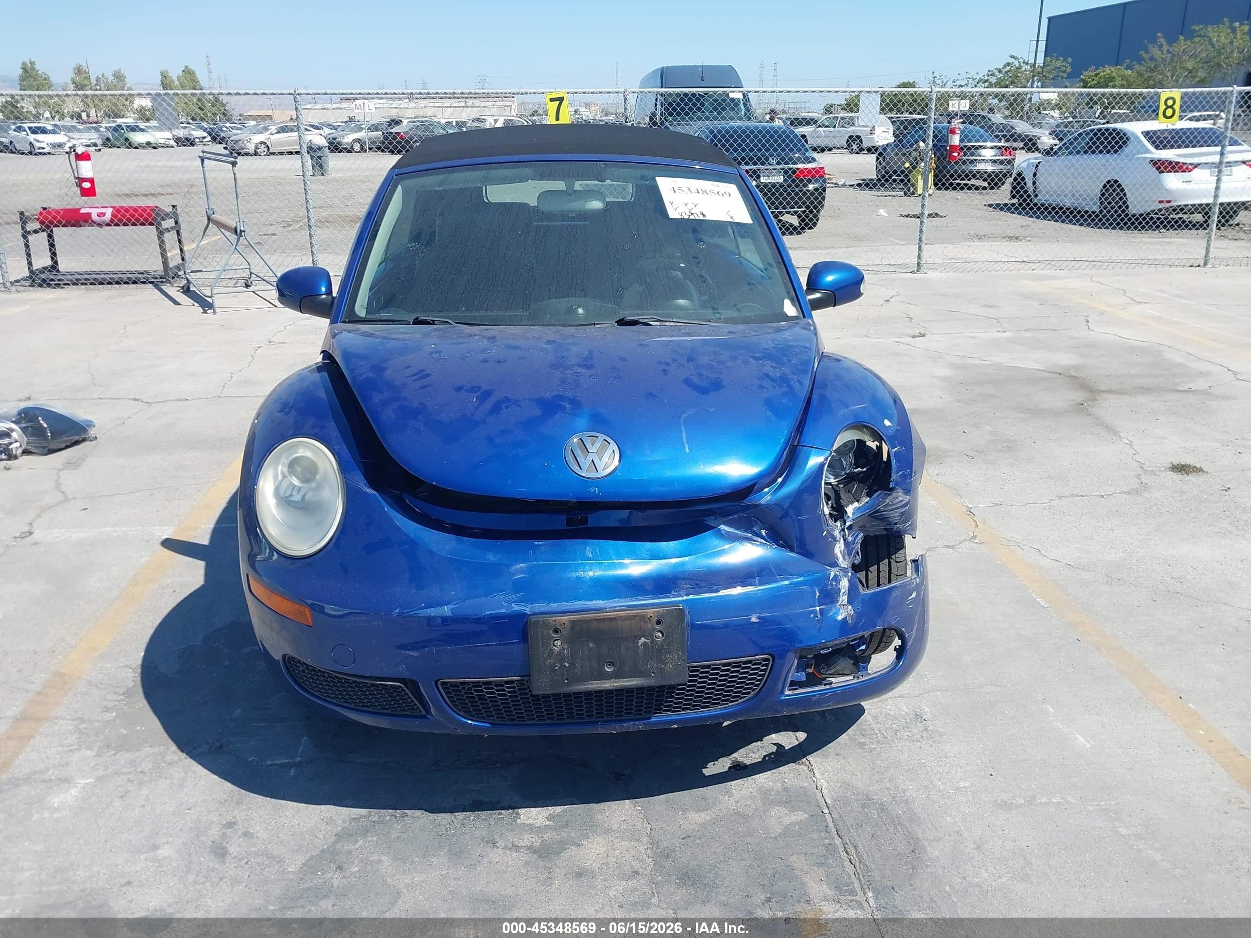 2008 Volkswagen New Beetle Se Blue vin: 3VWRF31Y98M406358