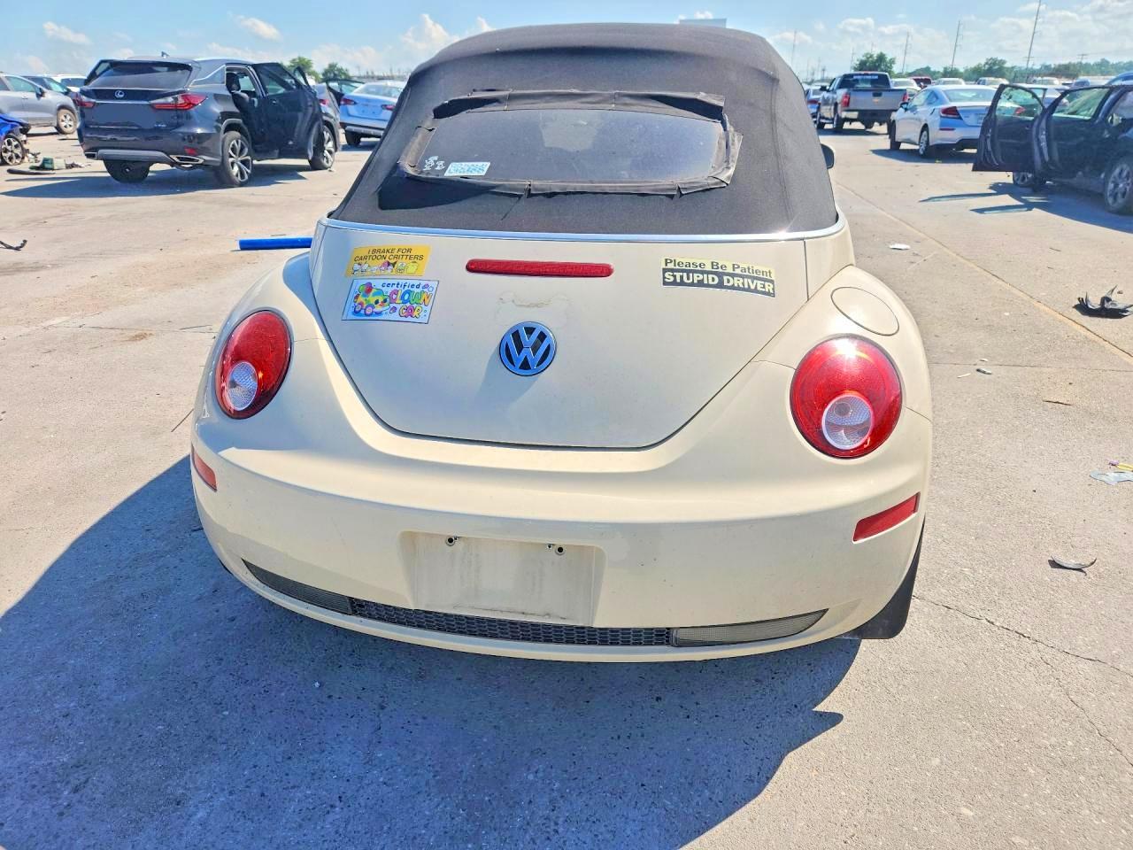 2008 Volkswagen New Beetle Convertible Se Beige vin: 3VWRF31Y98M418719