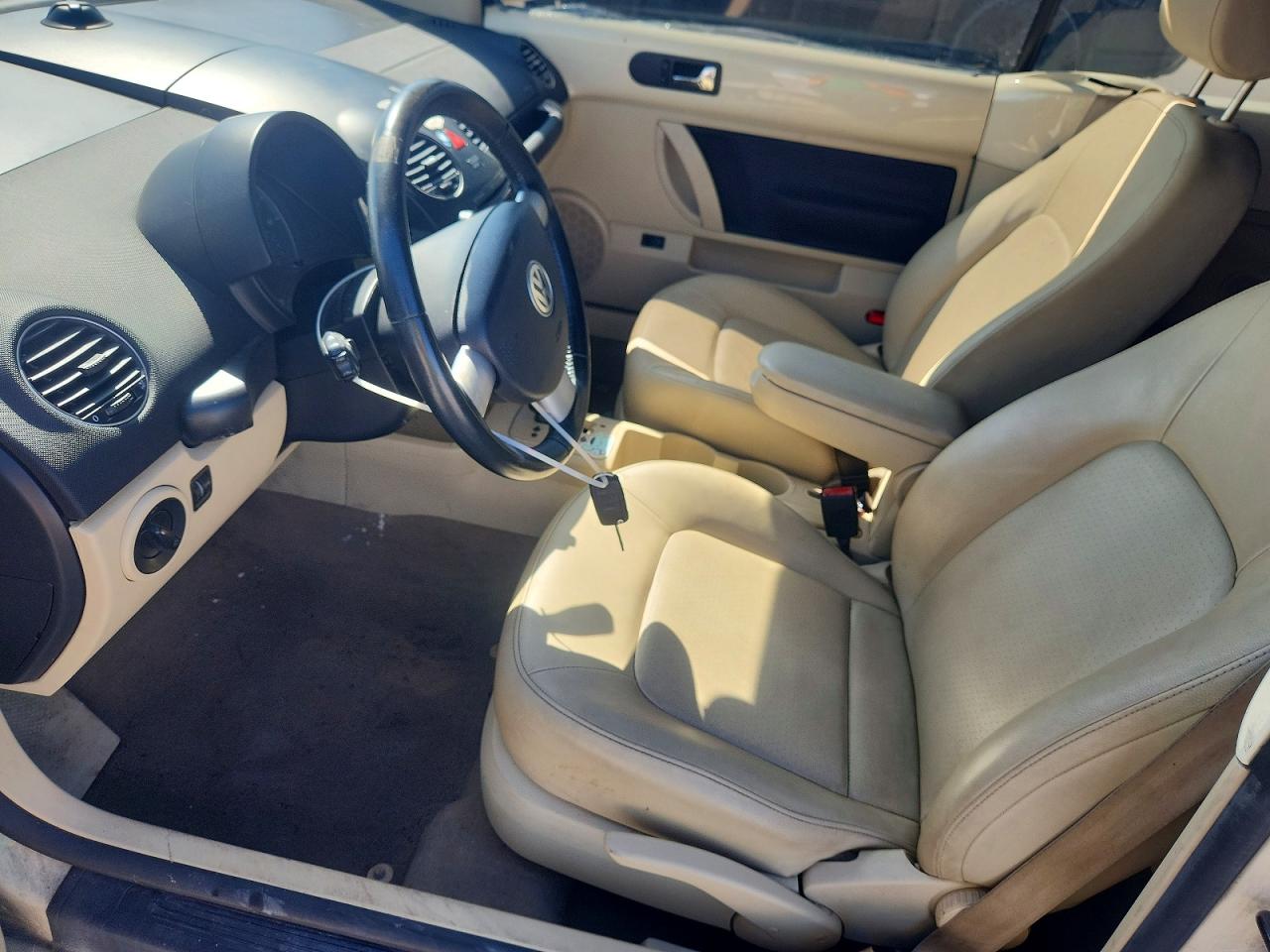 2008 Volkswagen New Beetle Convertible Se Beige vin: 3VWRF31Y98M418719