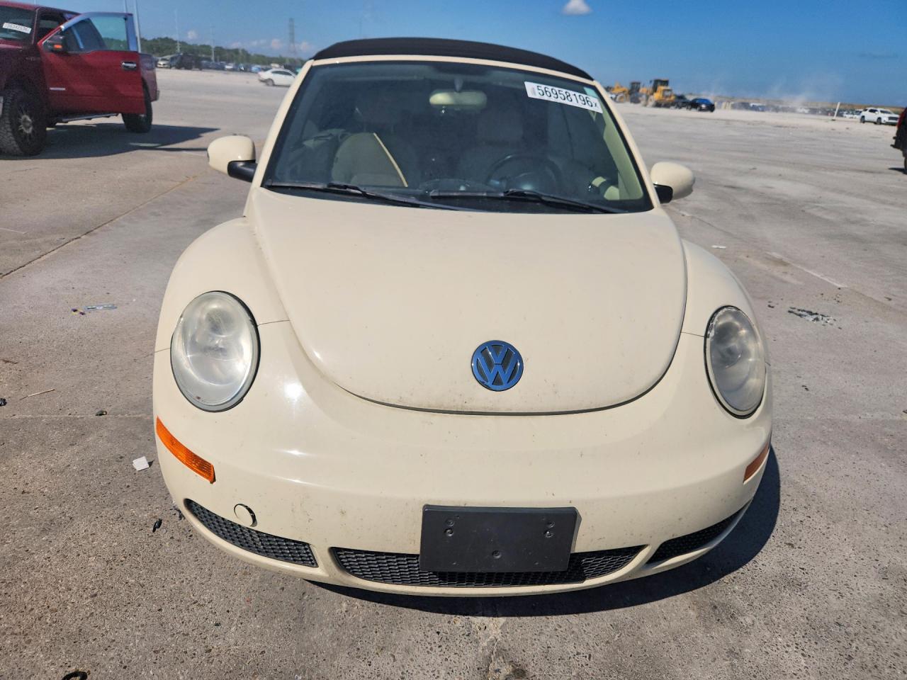 2008 Volkswagen New Beetle Convertible Se Beige vin: 3VWRF31Y98M418719