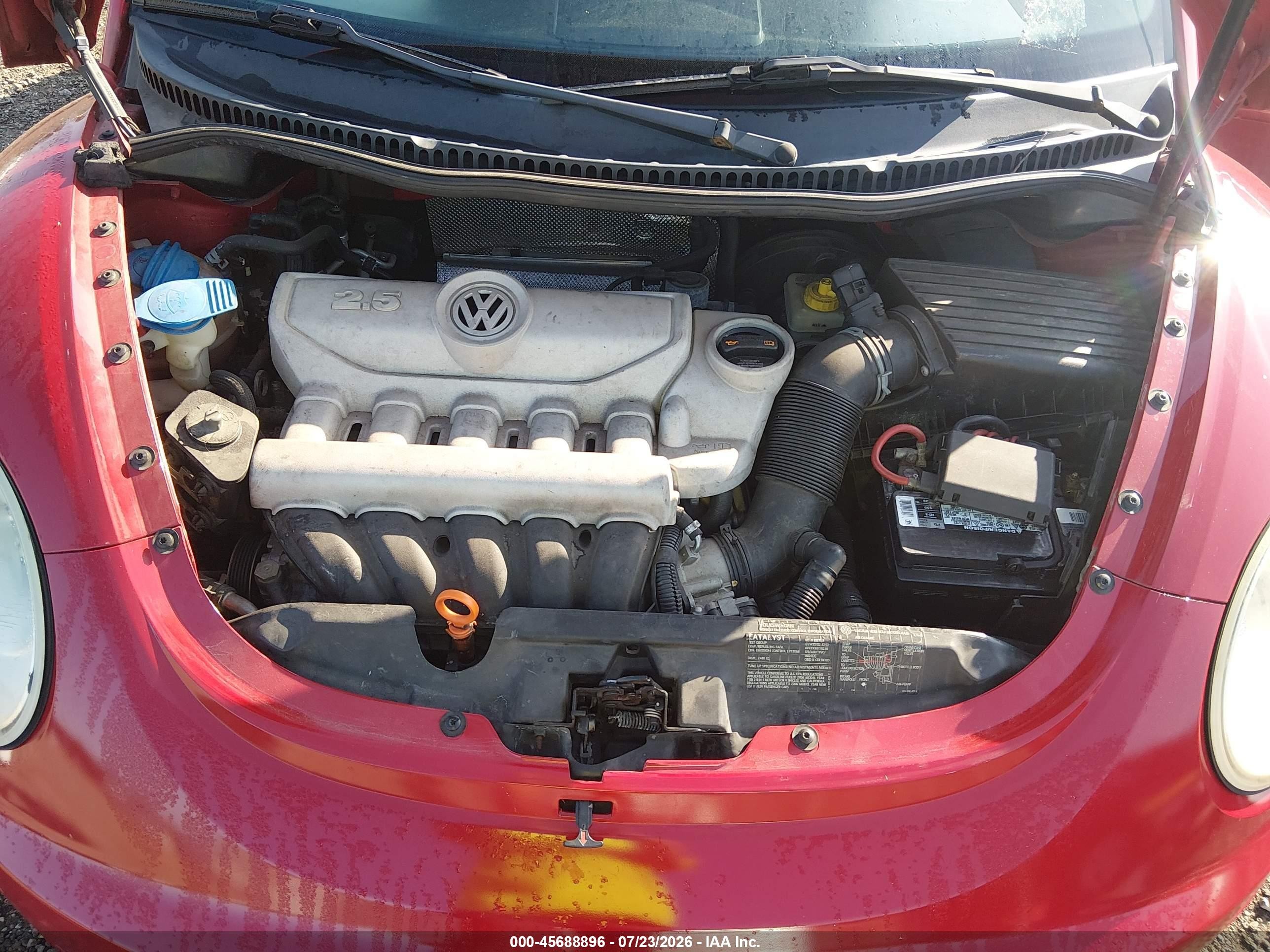 2006 Volkswagen New Beetle 2.5 Red vin: 3VWRF31YX6M332882