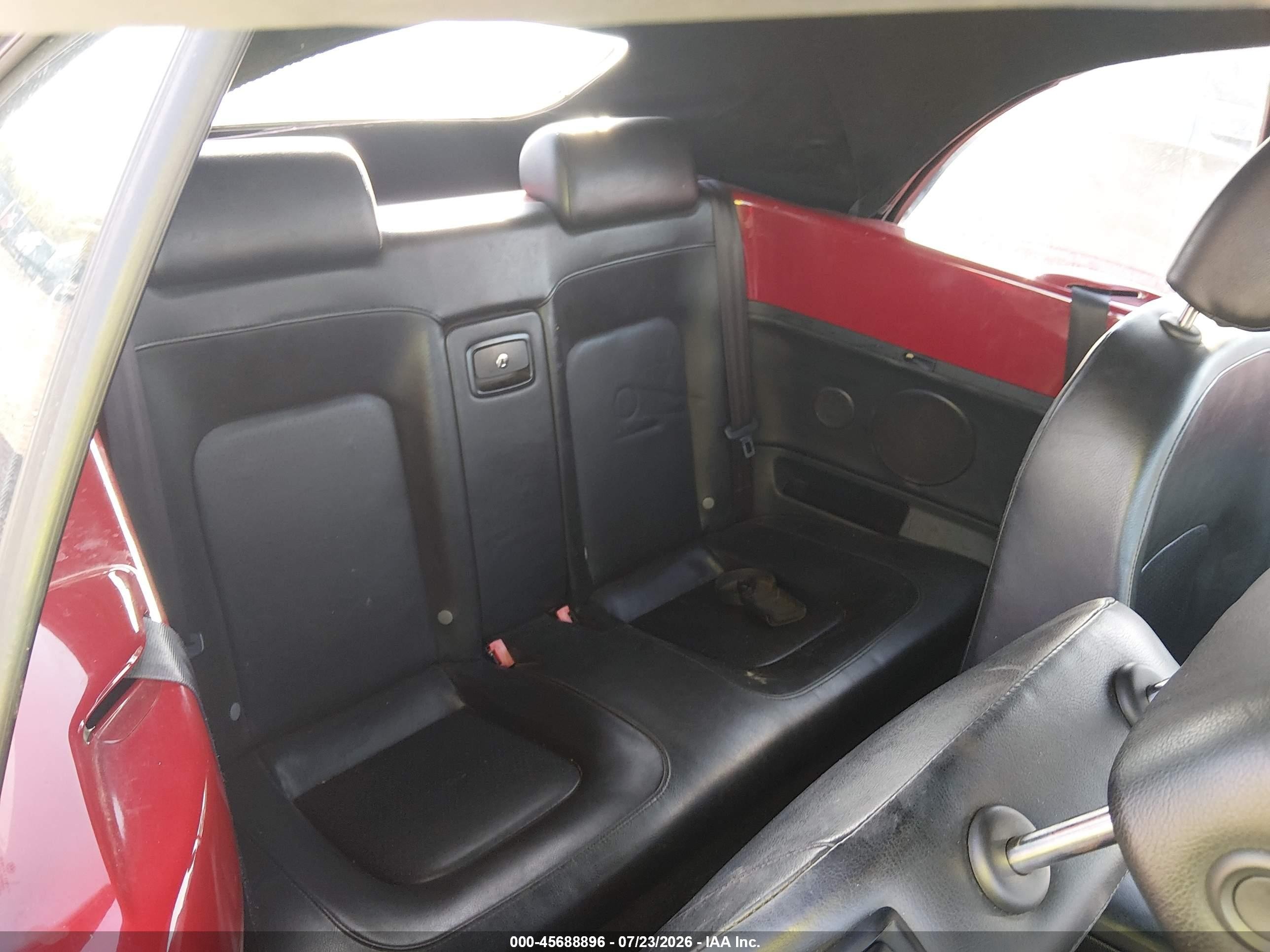 2006 Volkswagen New Beetle 2.5 Red vin: 3VWRF31YX6M332882