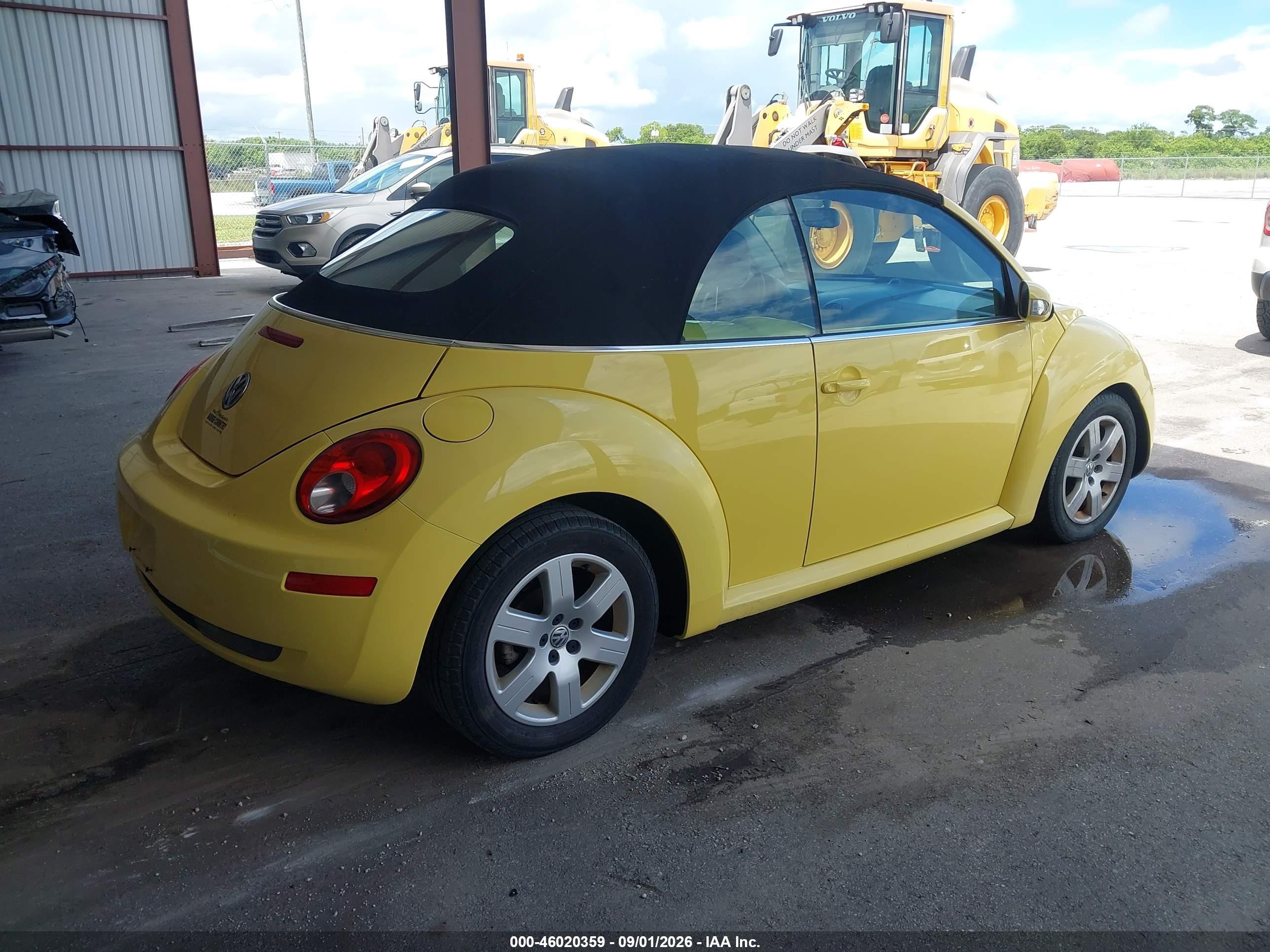 2007 Volkswagen New Beetle 2.5 Желтый vin: 3VWRF31YX7M412412