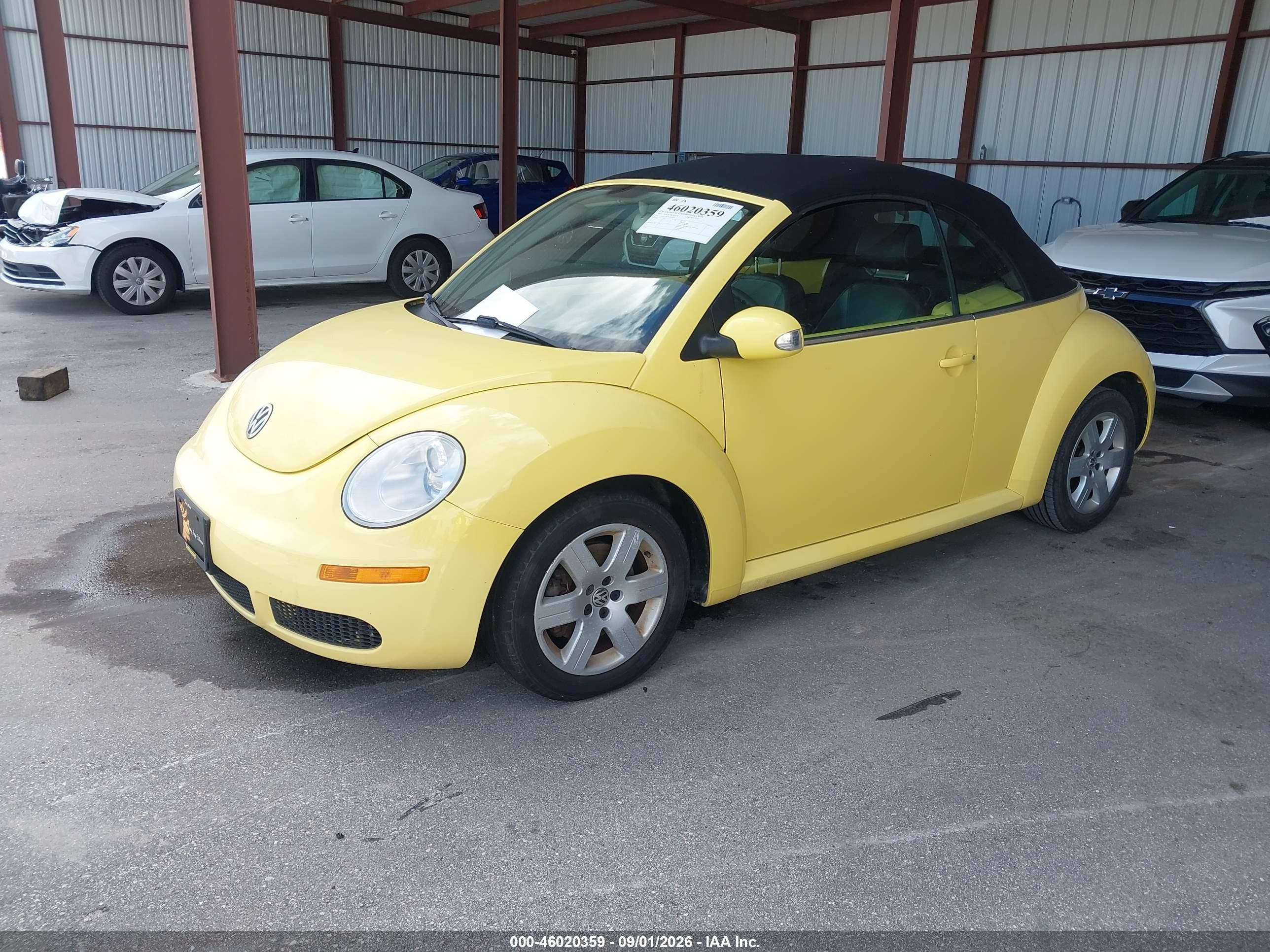 2007 Volkswagen New Beetle 2.5 Желтый vin: 3VWRF31YX7M412412