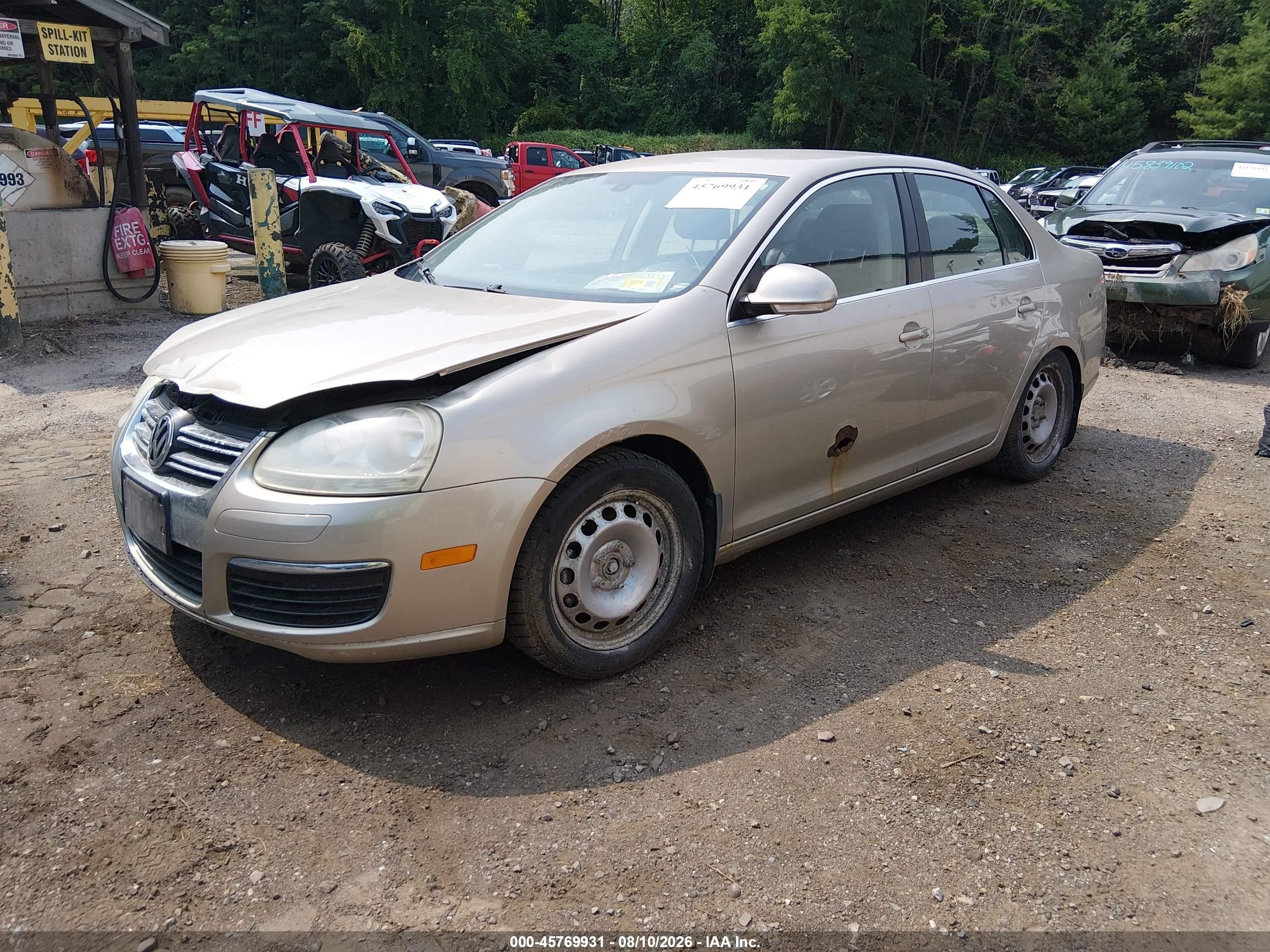 2005 Volkswagen Jetta 2.5 Желто-коричневый vin: 3VWRF71K25M640999