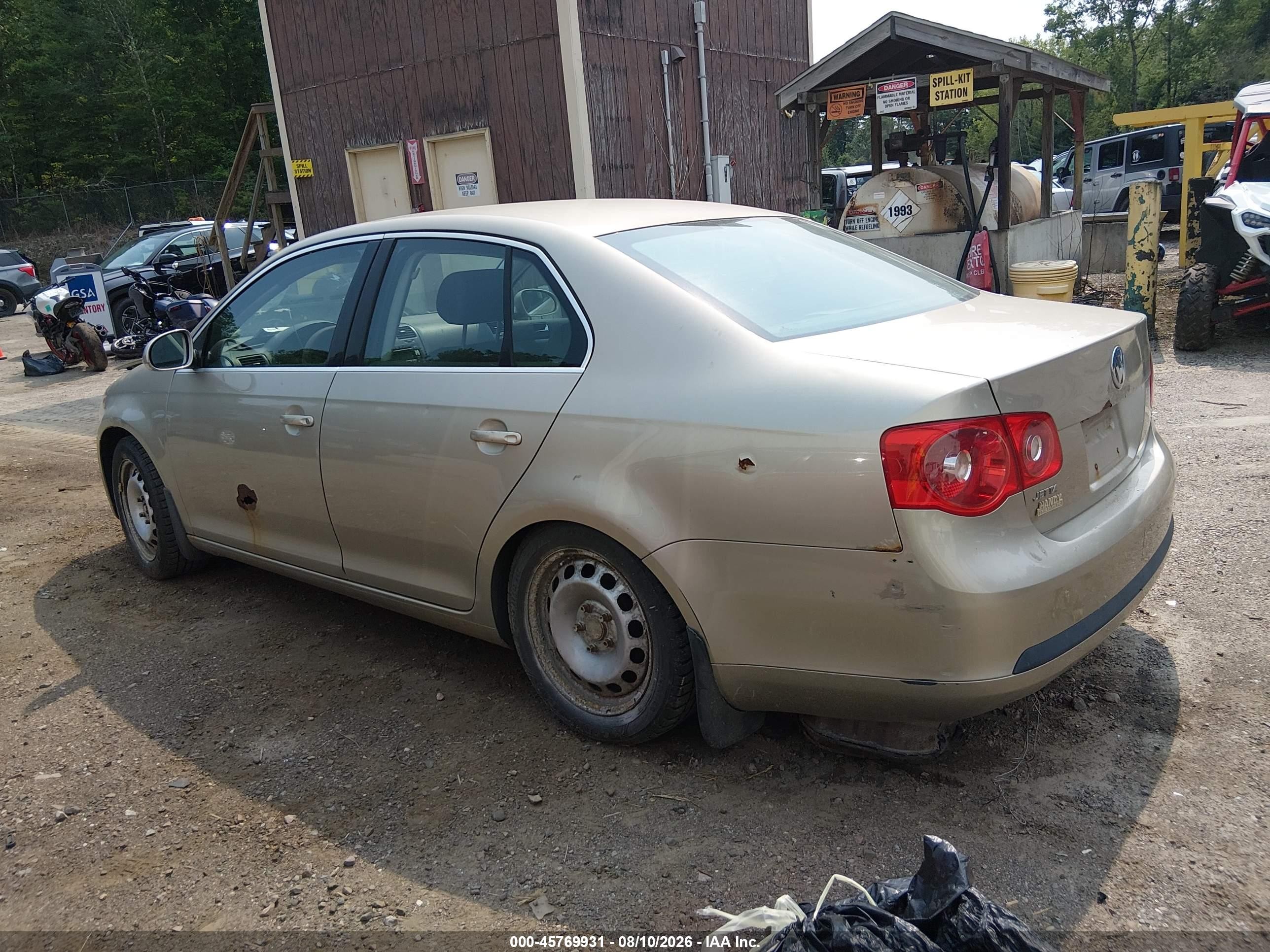 2005 Volkswagen Jetta 2.5 Желто-коричневый vin: 3VWRF71K25M640999